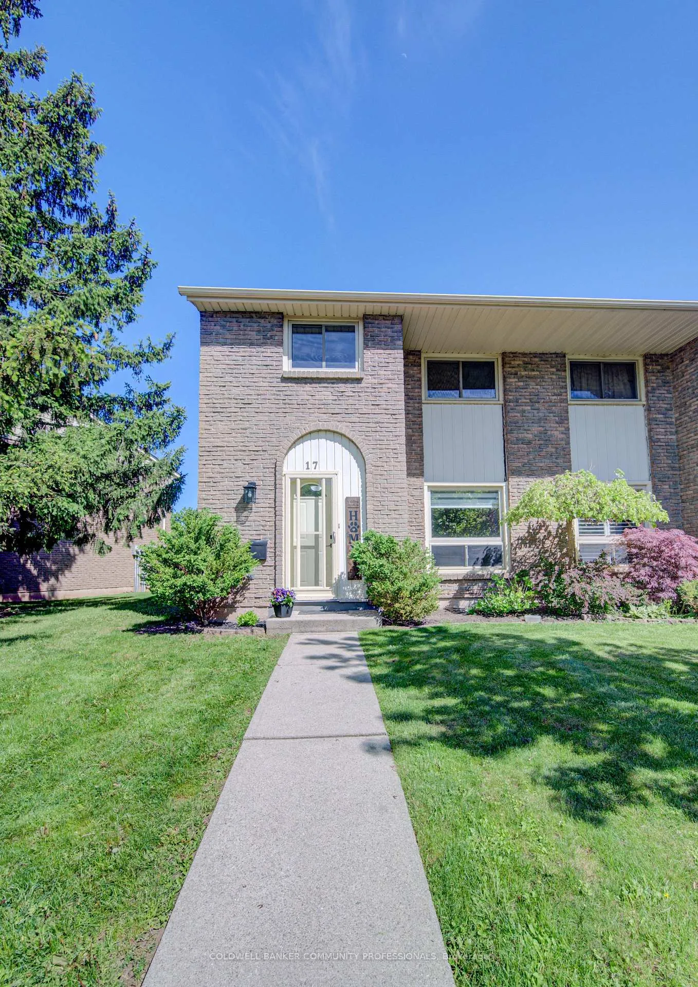 Photo 2 of Unit 17, 150 Gateshead Crescent, Hamilton, Stoney Creek — HOMEH