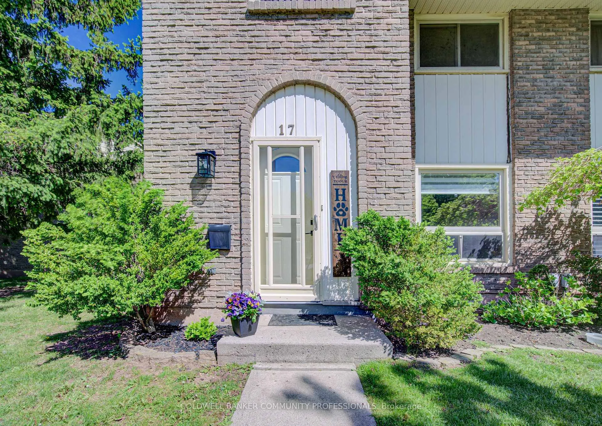 Photo 5 of Unit 17, 150 Gateshead Crescent, Hamilton, Stoney Creek — HOMEH