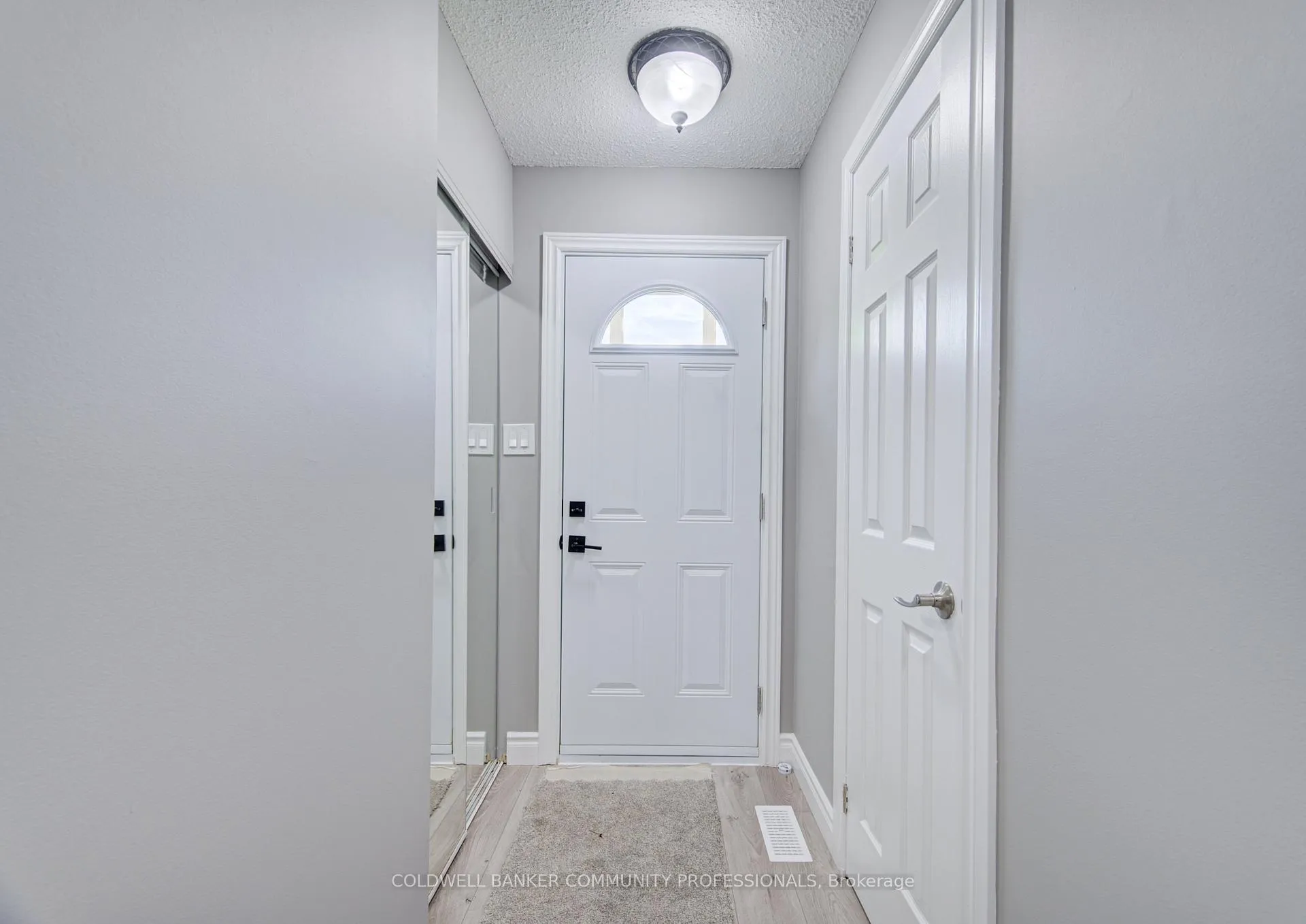 Photo 6 of Unit 17, 150 Gateshead Crescent, Hamilton, Stoney Creek — HOMEH