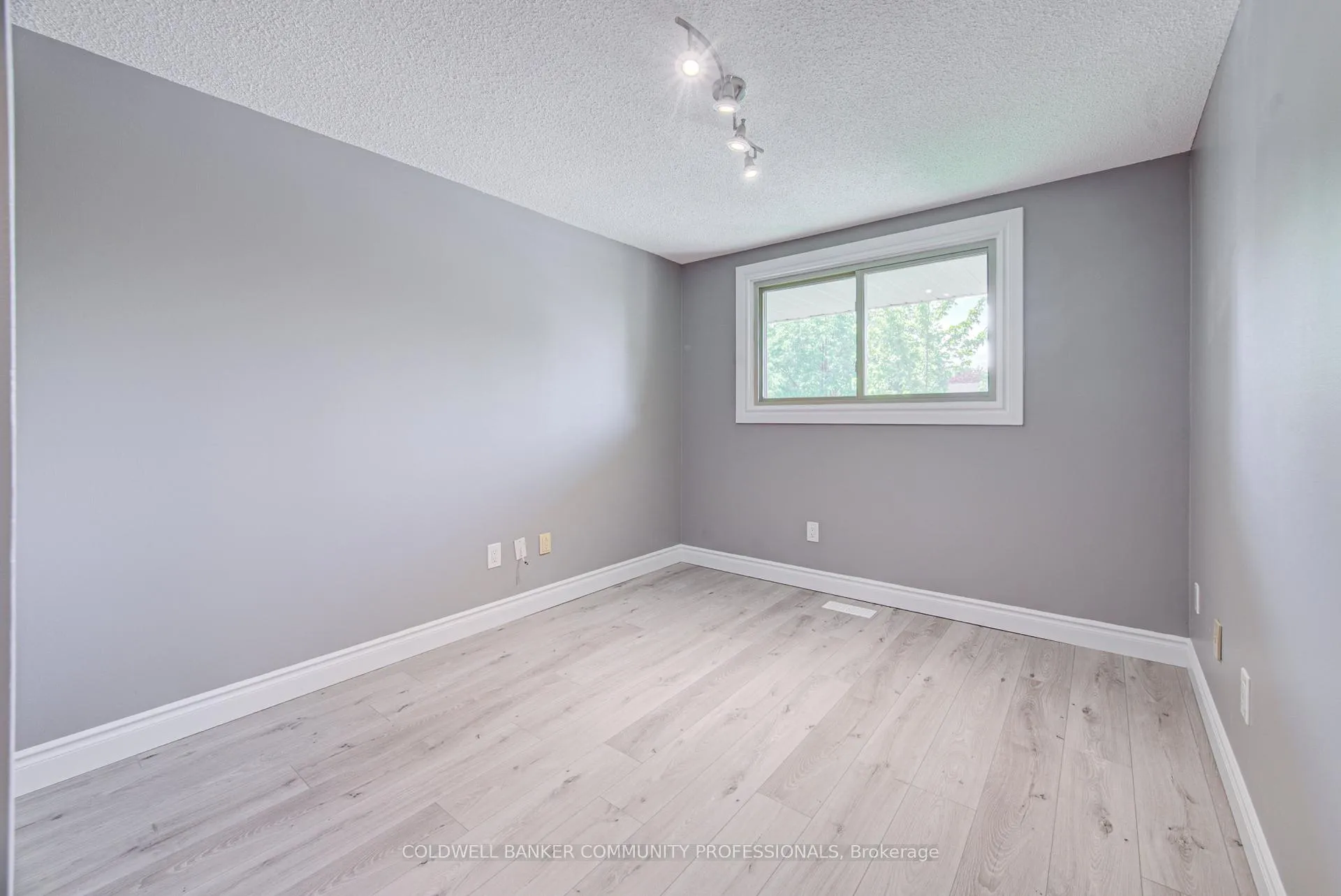 Photo 30 of Unit 17, 150 Gateshead Crescent, Hamilton, Stoney Creek — HOMEH