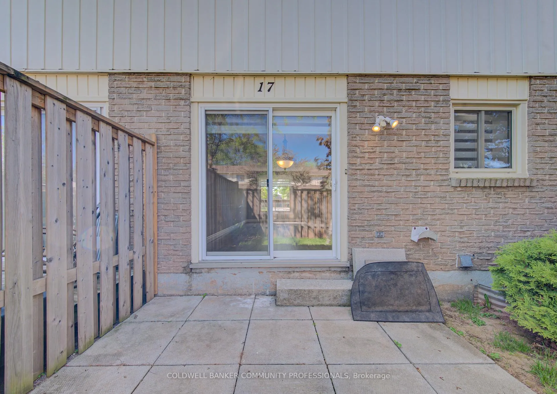 Photo 35 of Unit 17, 150 Gateshead Crescent, Hamilton, Stoney Creek — HOMEH