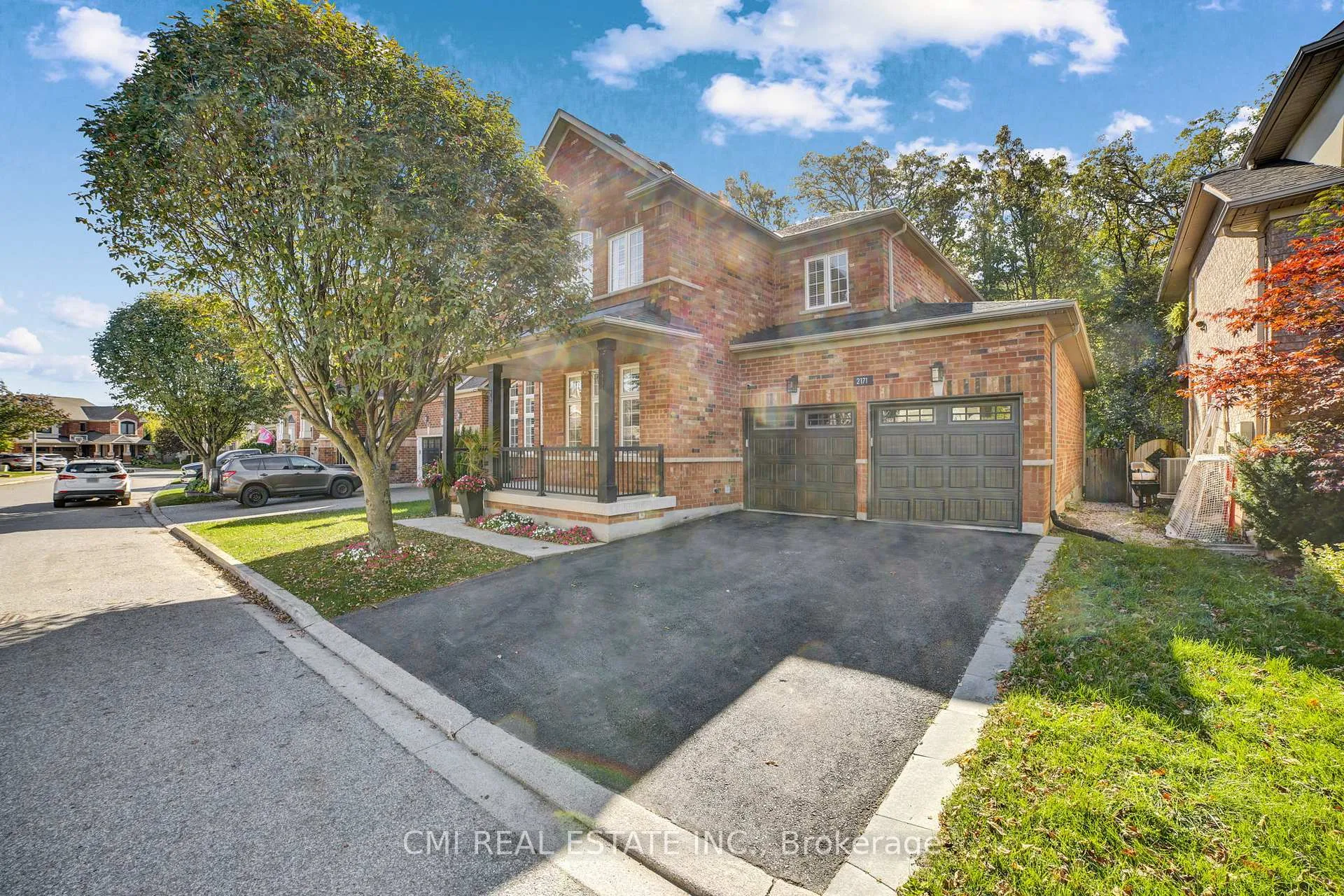 Front of 2171 Jardine Crescent