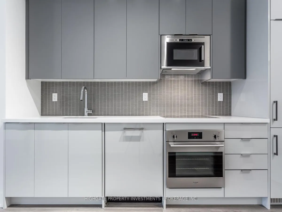 Photo 13 of Unit 305, 2916 Highway 7 Road, Vaughan, Concord — HOMEH