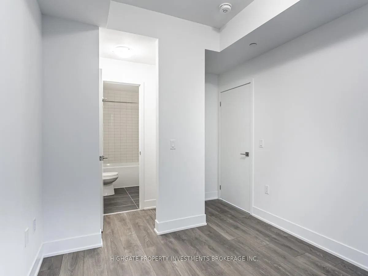 Photo 19 of Unit 305, 2916 Highway 7 Road, Vaughan, Concord — HOMEH