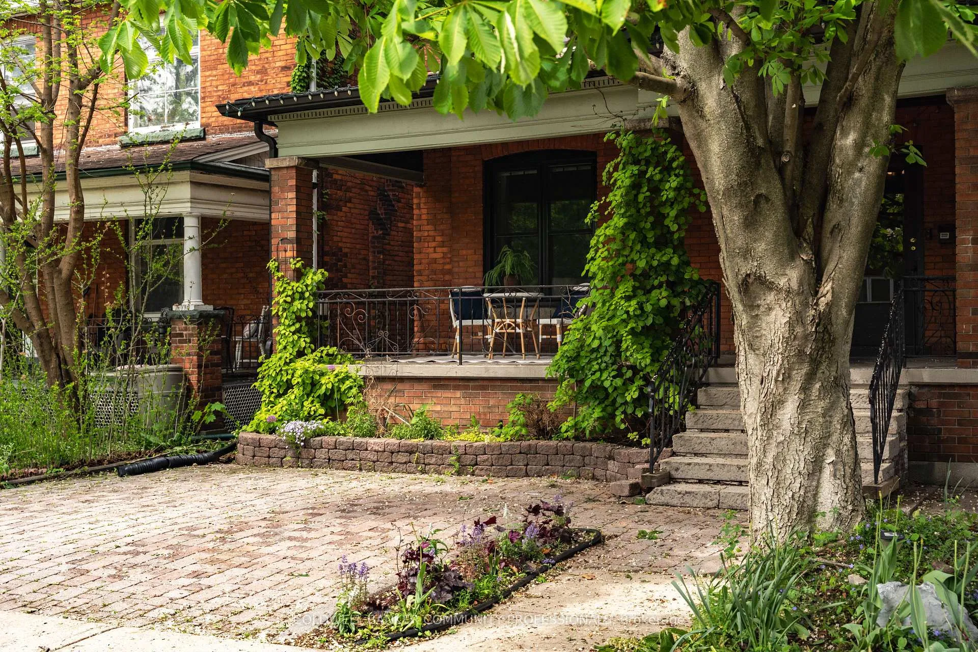 Photo 7 of 44 St Clair Avenue, Hamilton, Gibson — HOMEH