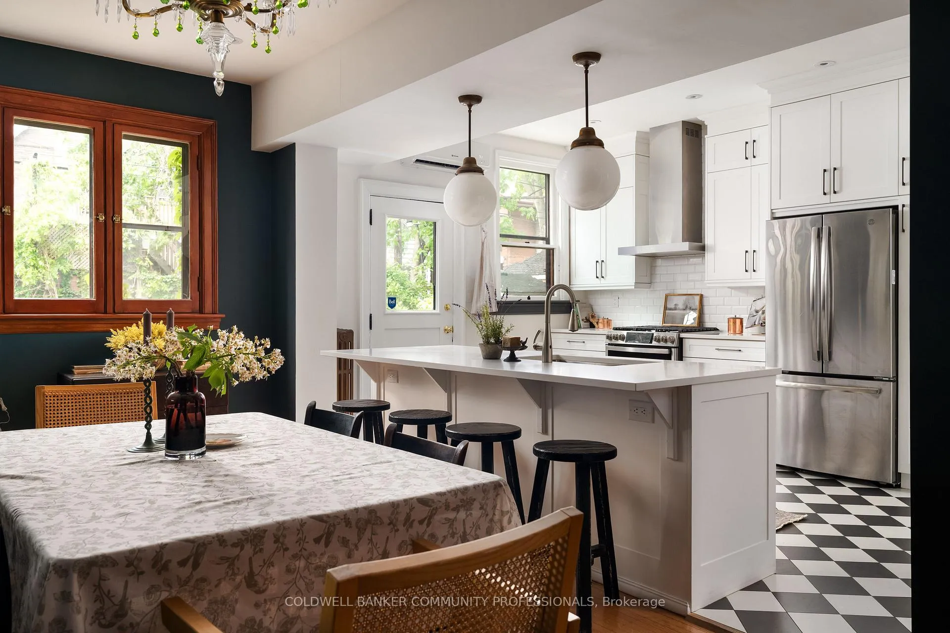 Photo 16 of 44 St Clair Avenue, Hamilton, Gibson — HOMEH