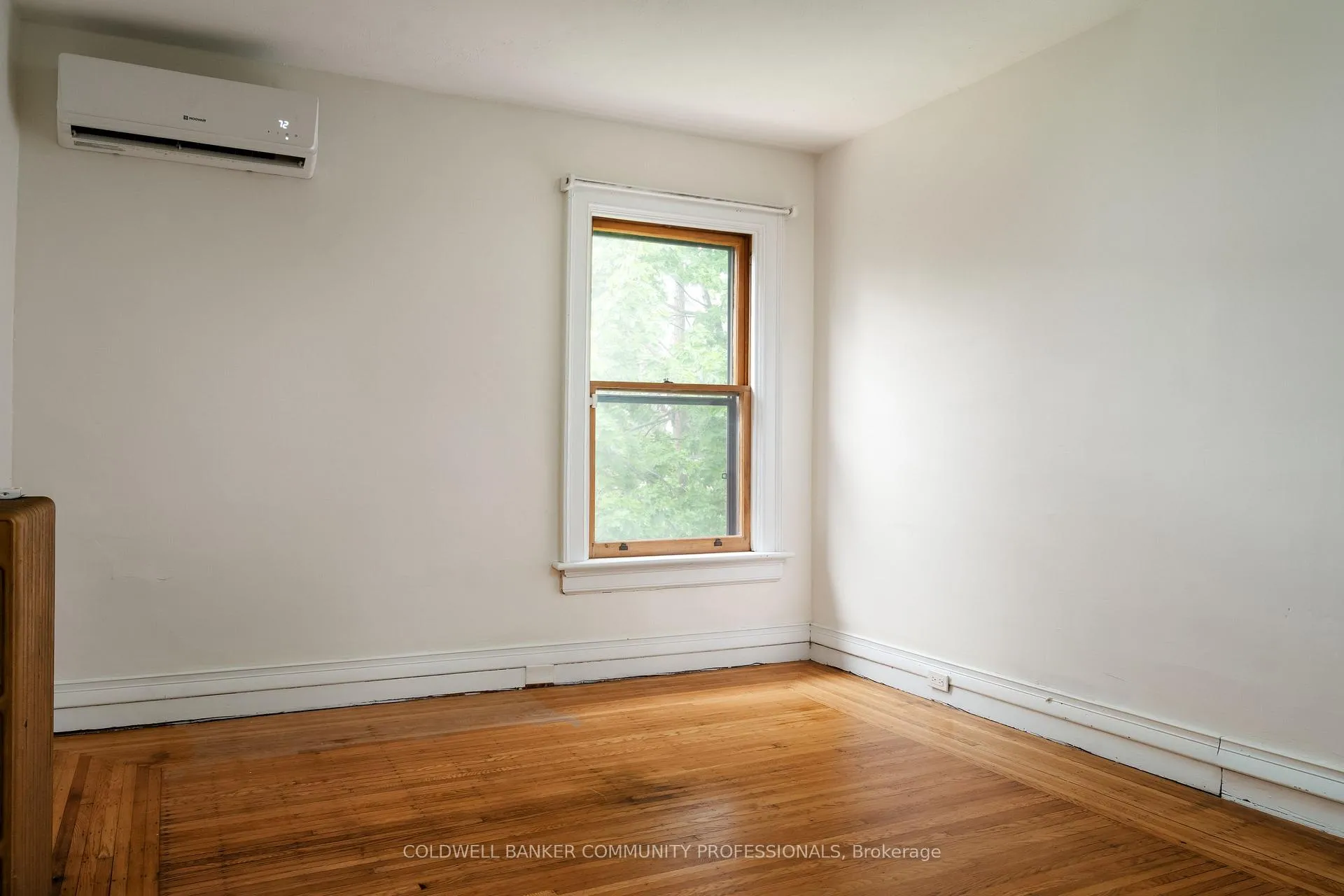 Photo 26 of 44 St Clair Avenue, Hamilton, Gibson — HOMEH