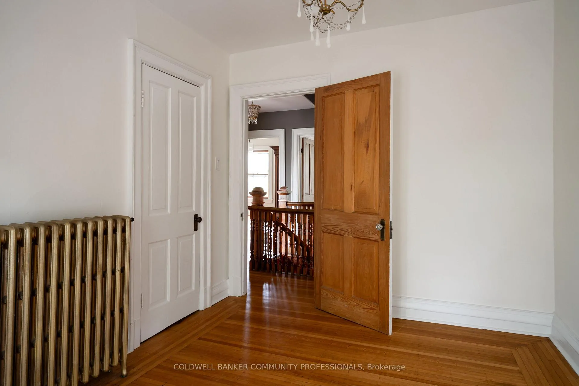 Photo 27 of 44 St Clair Avenue, Hamilton, Gibson — HOMEH