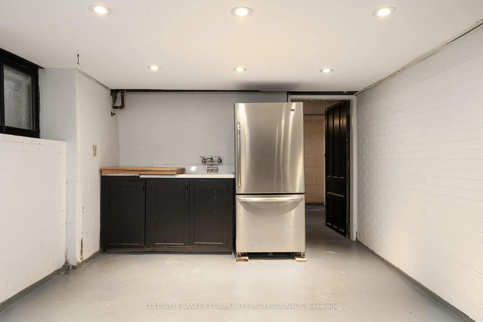 Photo 37 of 44 St Clair Avenue, Hamilton, Gibson — HOMEH