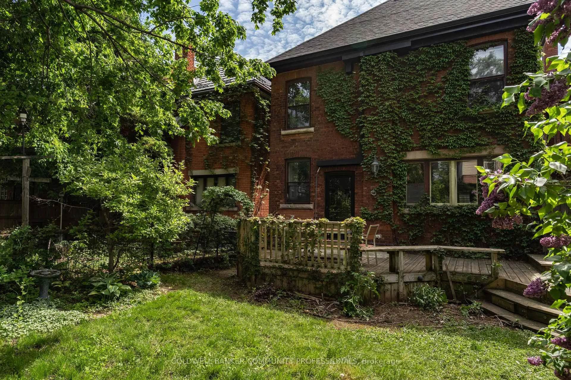 Photo 41 of 44 St Clair Avenue, Hamilton, Gibson — HOMEH