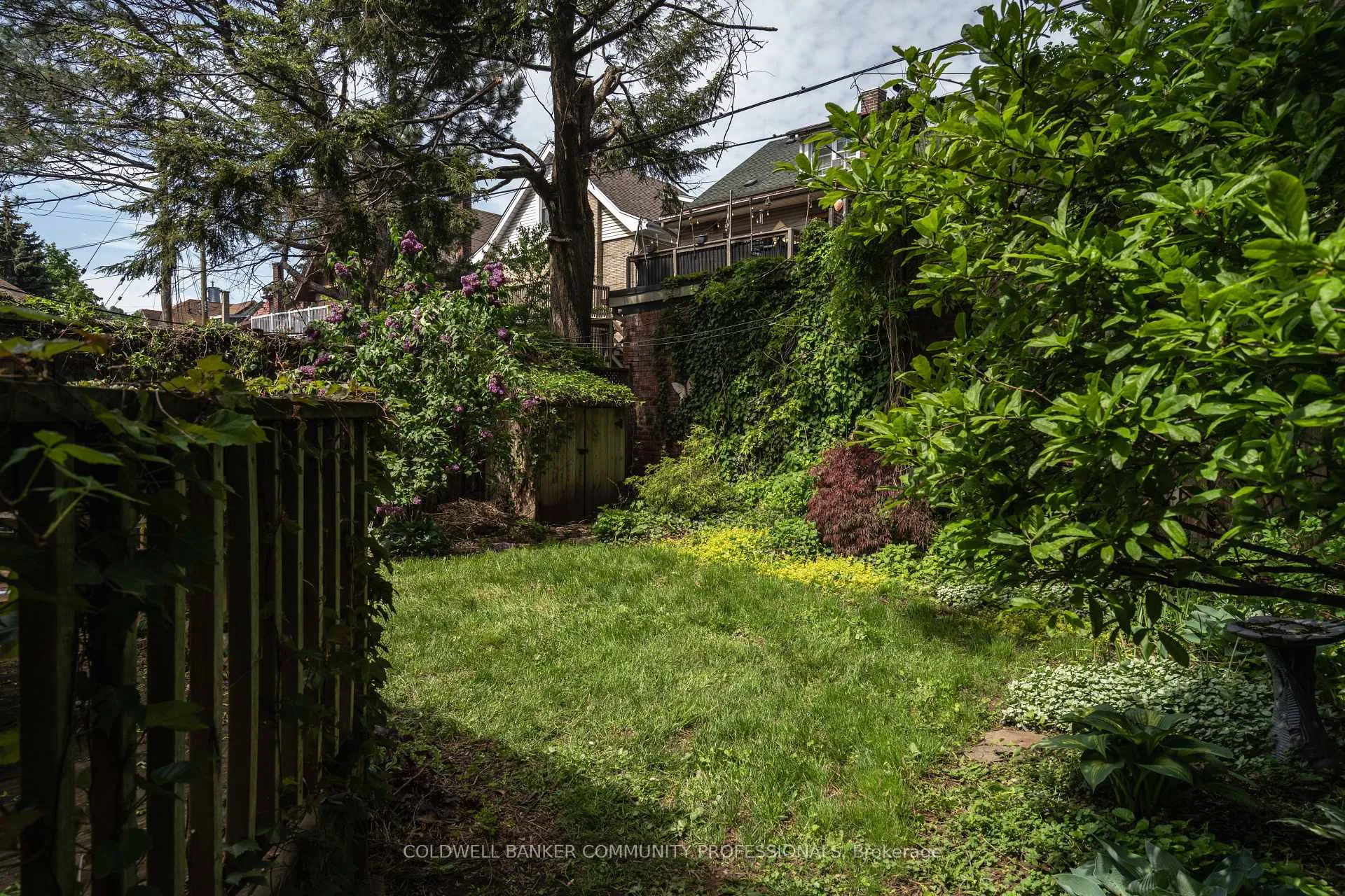 Photo 43 of 44 St Clair Avenue, Hamilton, Gibson — HOMEH