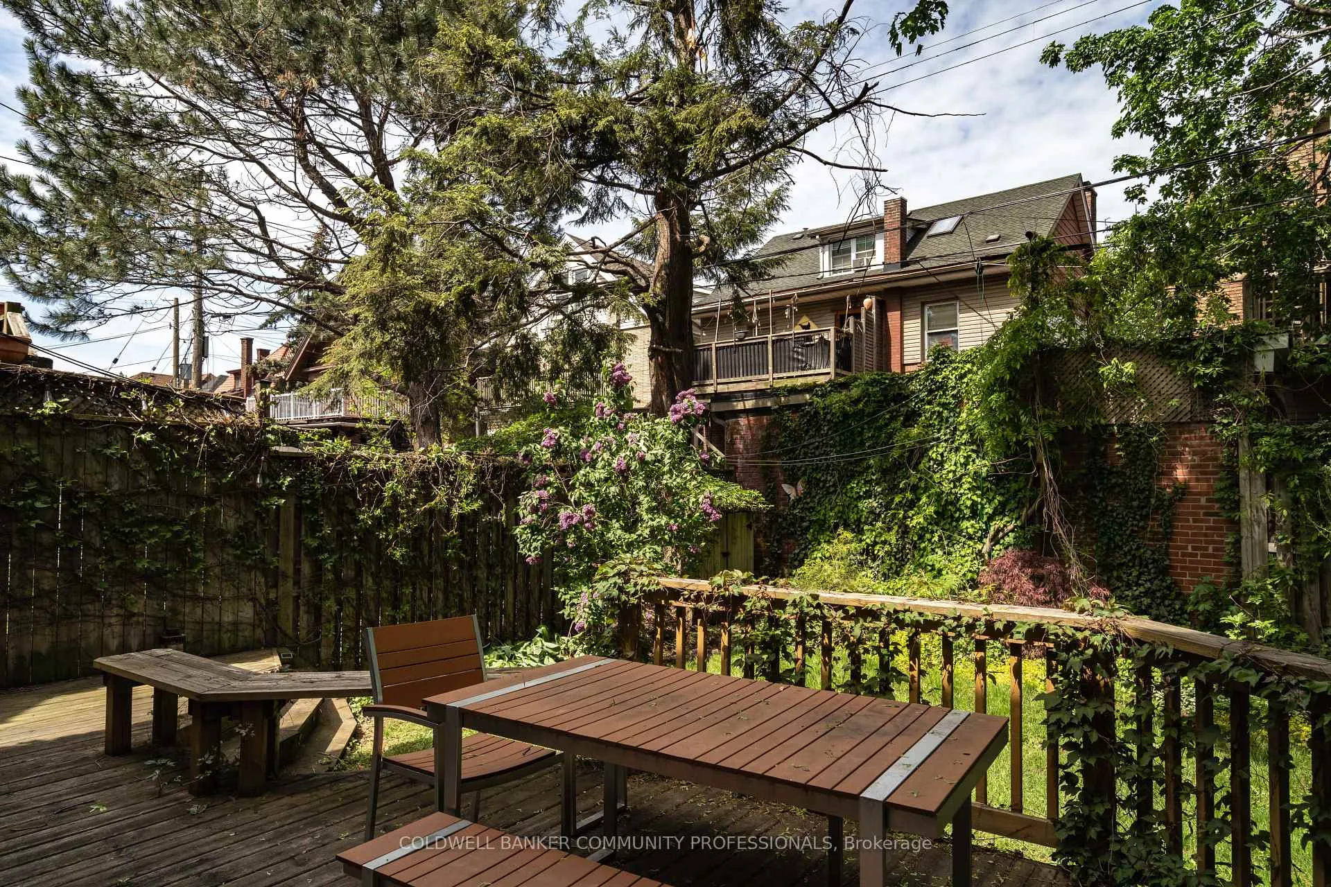 Photo 46 of 44 St Clair Avenue, Hamilton, Gibson — HOMEH