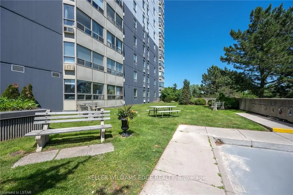 Photo of Unit 1007, 45 Pond Mills Road