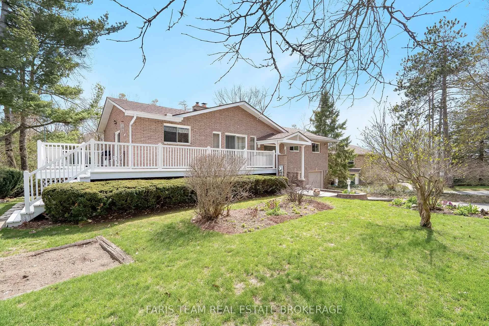 Photo 1 of 21 Pooles Road, Springwater, Midhurst — HOMEH