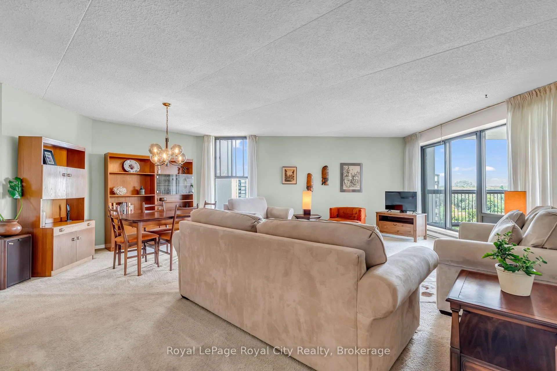 Photo 7 of Unit 803, 22 Marilyn Drive, Guelph, Riverside Park — HOMEH