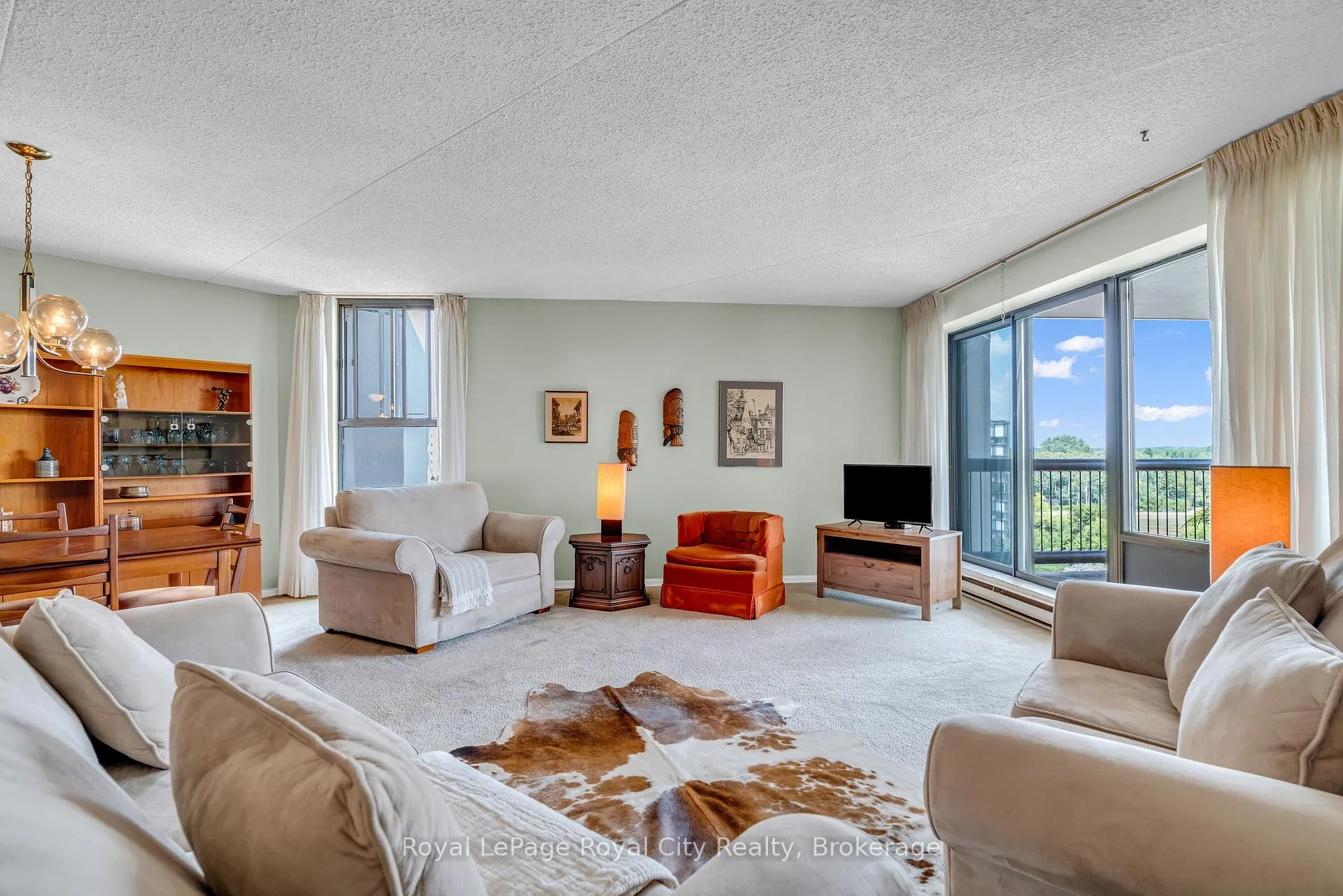 Photo 8 of Unit 803, 22 Marilyn Drive, Guelph, Riverside Park — HOMEH