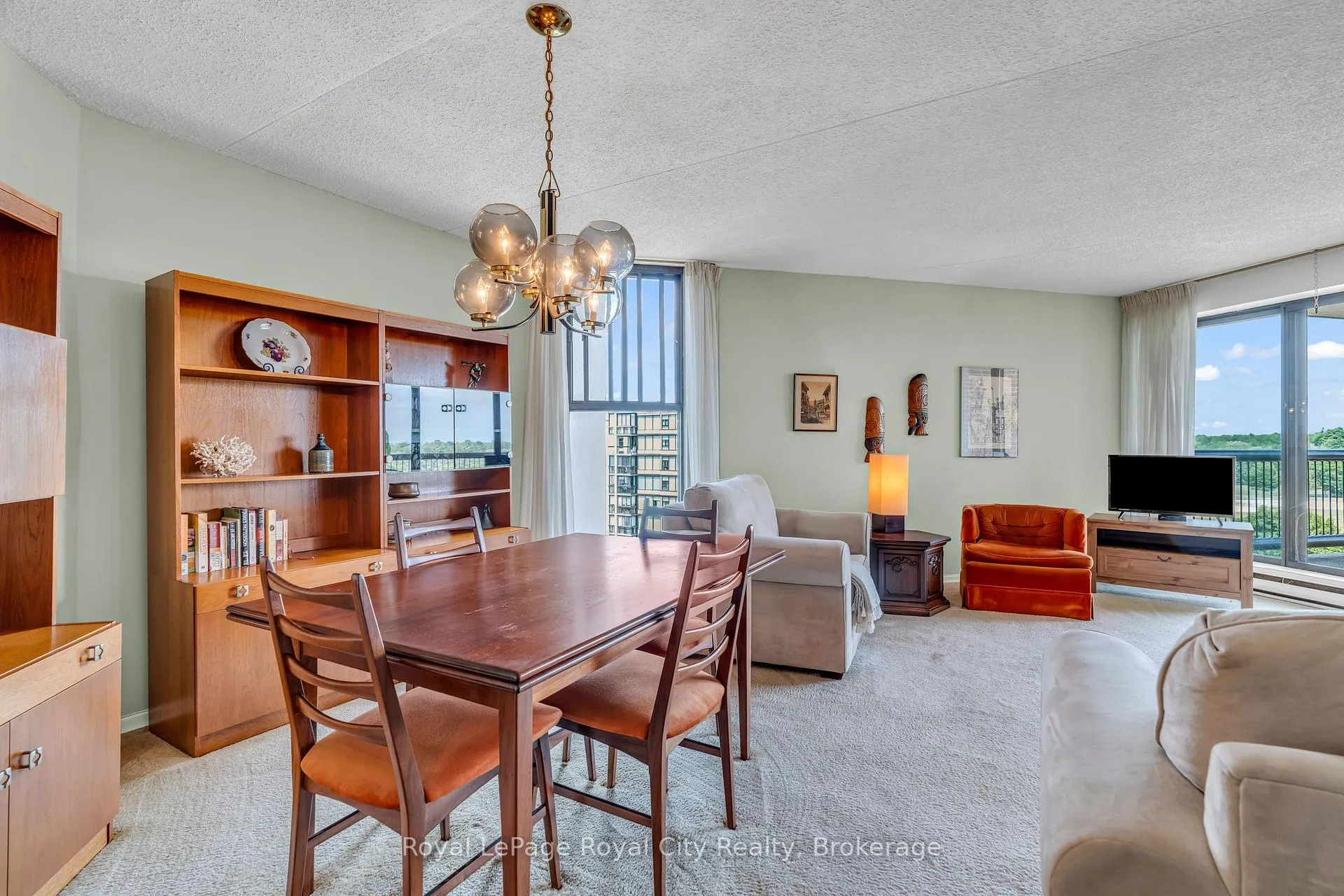 Photo 9 of Unit 803, 22 Marilyn Drive, Guelph, Riverside Park — HOMEH