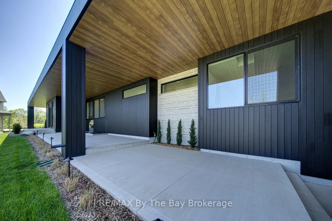 Photo 7 of 18 Raintree Court, Clearview, Rural Clearview — HOMEH