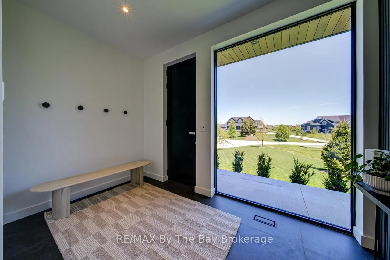 Photo 8 of 18 Raintree Court, Clearview, Rural Clearview — HOMEH