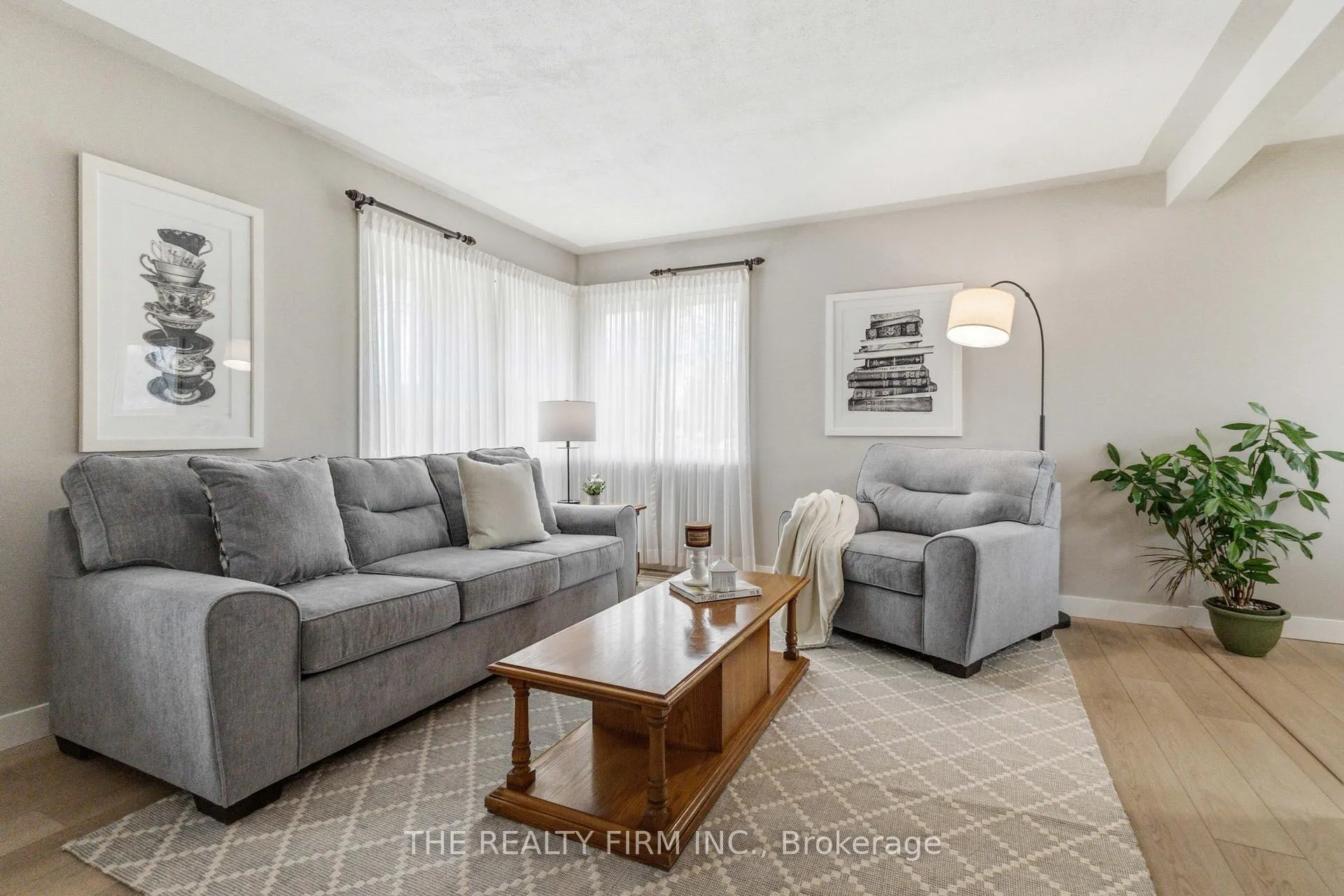Photo 9 of 12 Curtis Avenue, London, South T — HOMEH