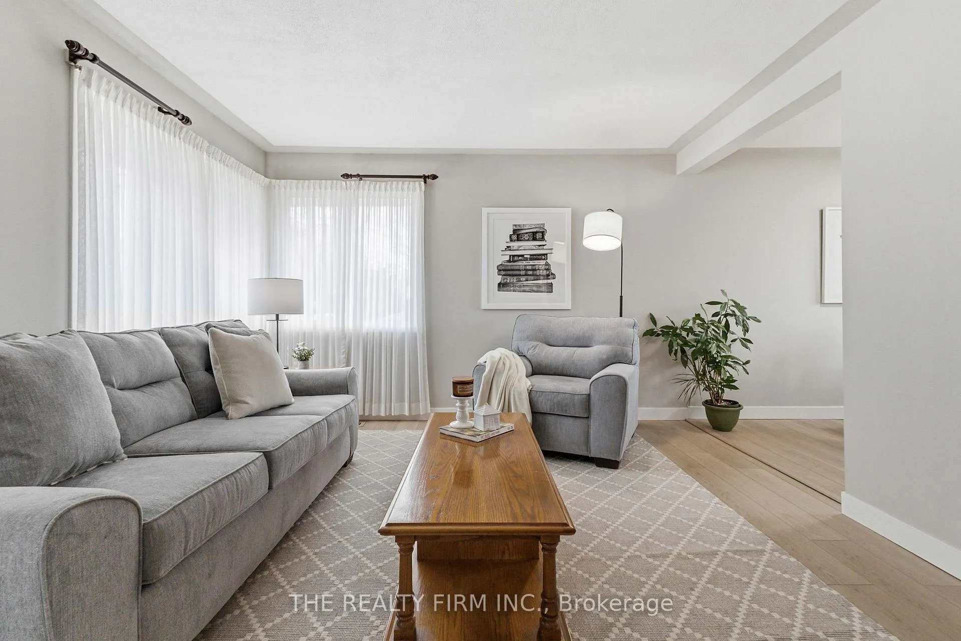 Photo 10 of 12 Curtis Avenue, London, South T — HOMEH