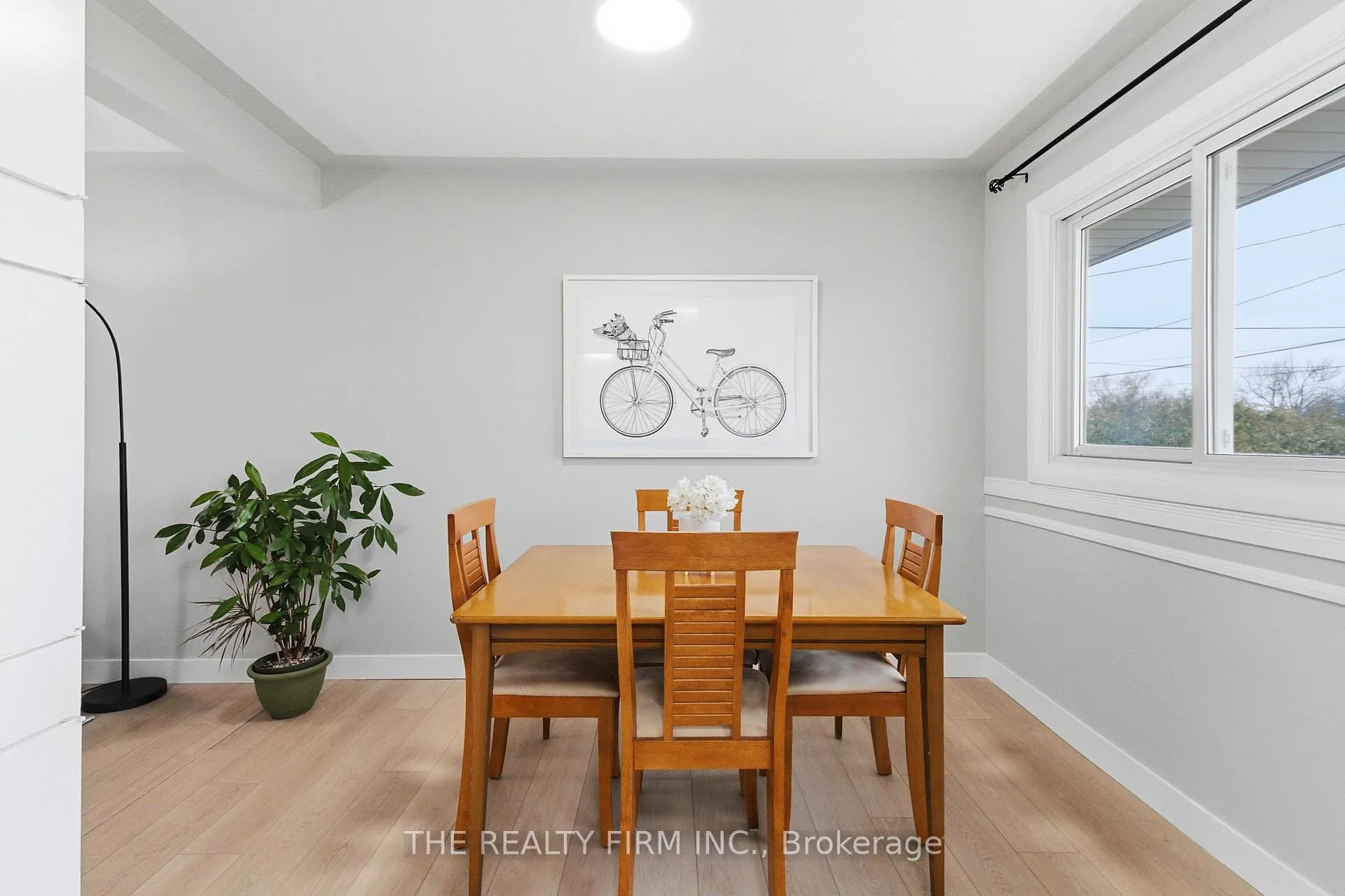 Photo 17 of 12 Curtis Avenue, London, South T — HOMEH