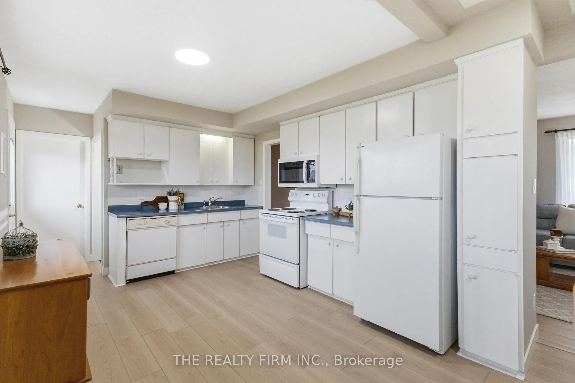 Photo 21 of 12 Curtis Avenue, London, South T — HOMEH