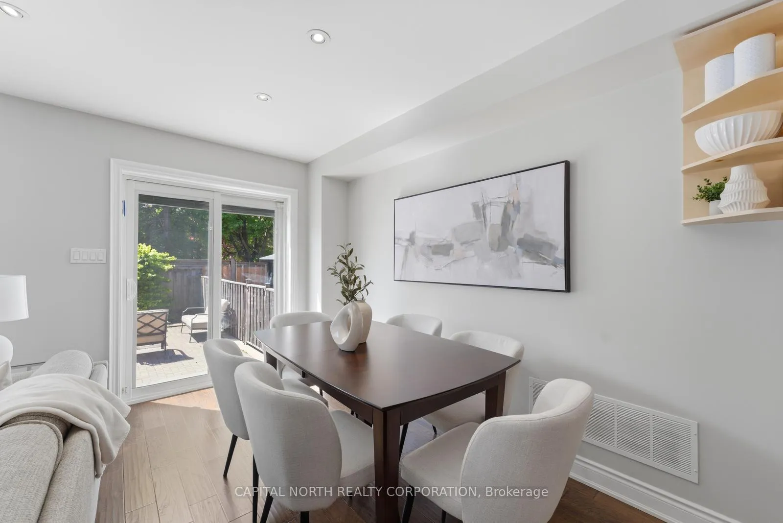 Photo 5 of 56 Michelle Drive, Vaughan, East Woodbridge — HOMEH