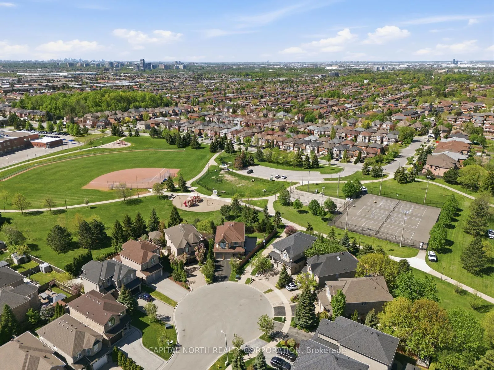 Photo 17 of 56 Michelle Drive, Vaughan, East Woodbridge — HOMEH