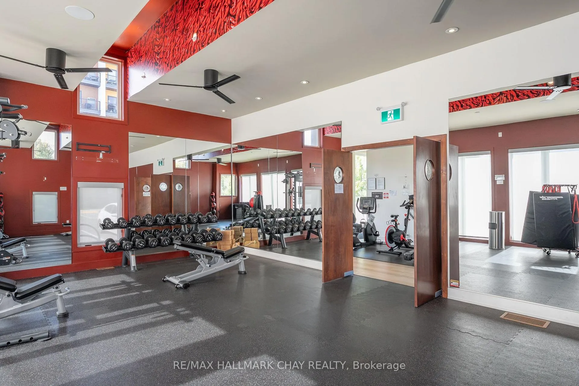 Photo 21 of Unit 406, 5 Chef Lane, Barrie, Rural Barrie Southeast — HOMEH