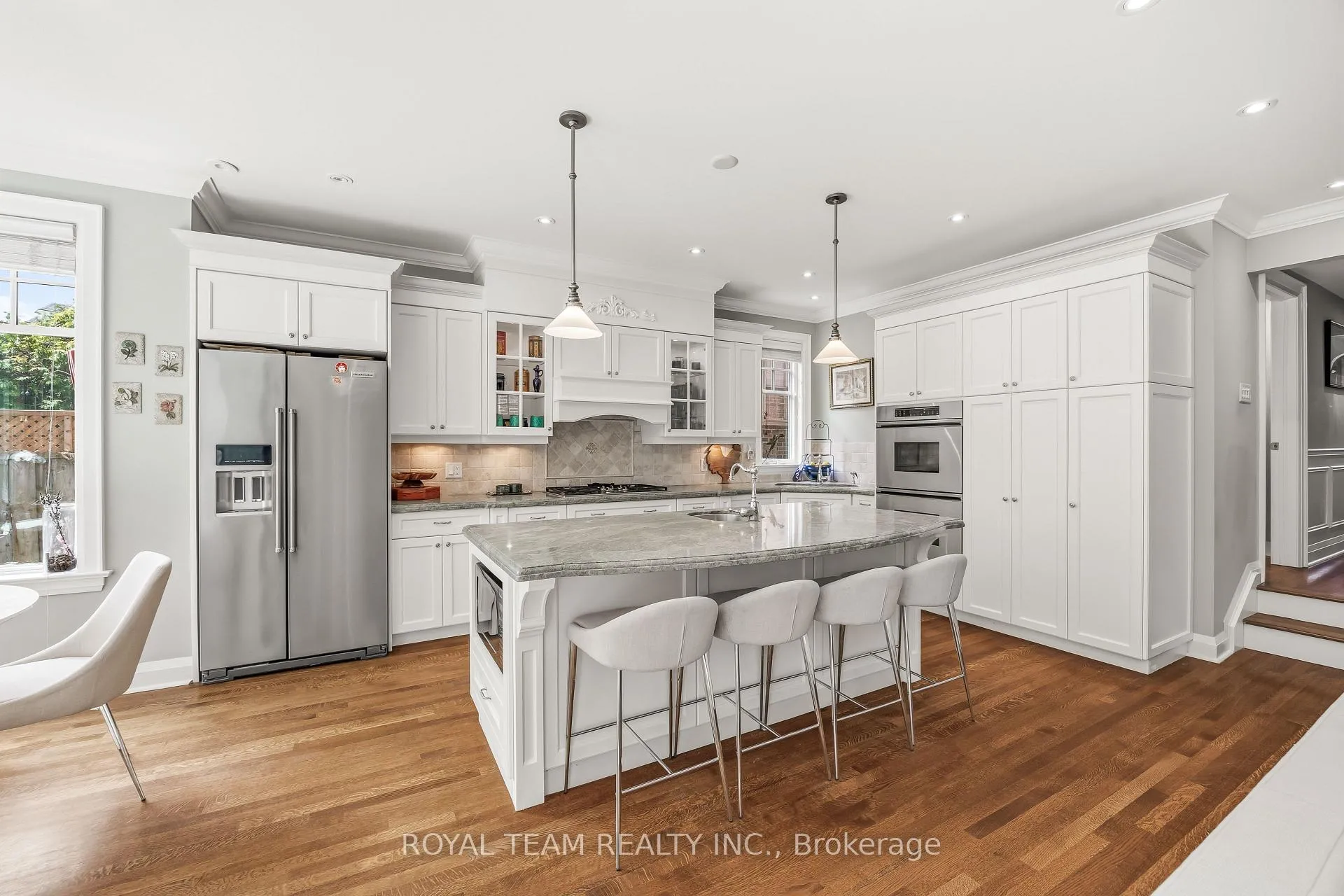 Photo 8 of 107 Esgore Drive, Toronto, Bedford Park-Nortown — HOMEH