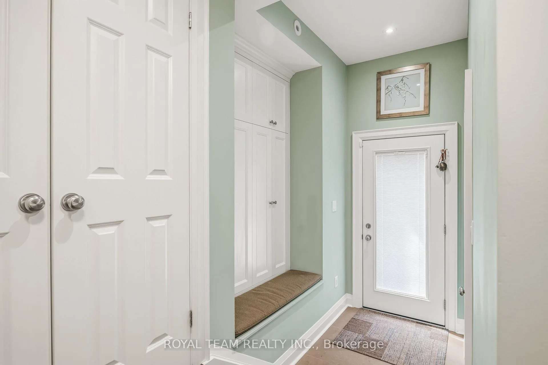 Photo 10 of 107 Esgore Drive, Toronto, Bedford Park-Nortown — HOMEH
