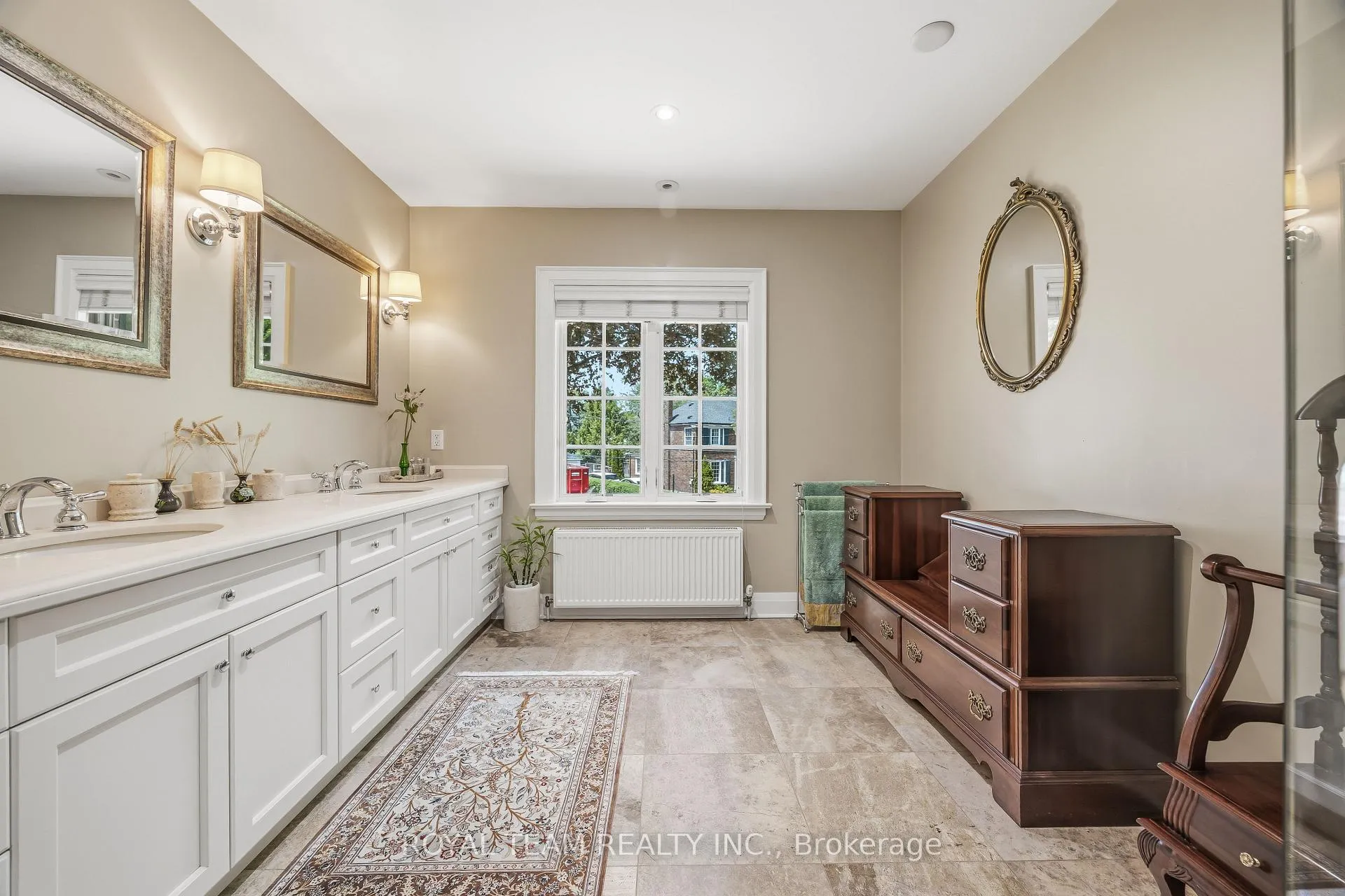 Photo 16 of 107 Esgore Drive, Toronto, Bedford Park-Nortown — HOMEH
