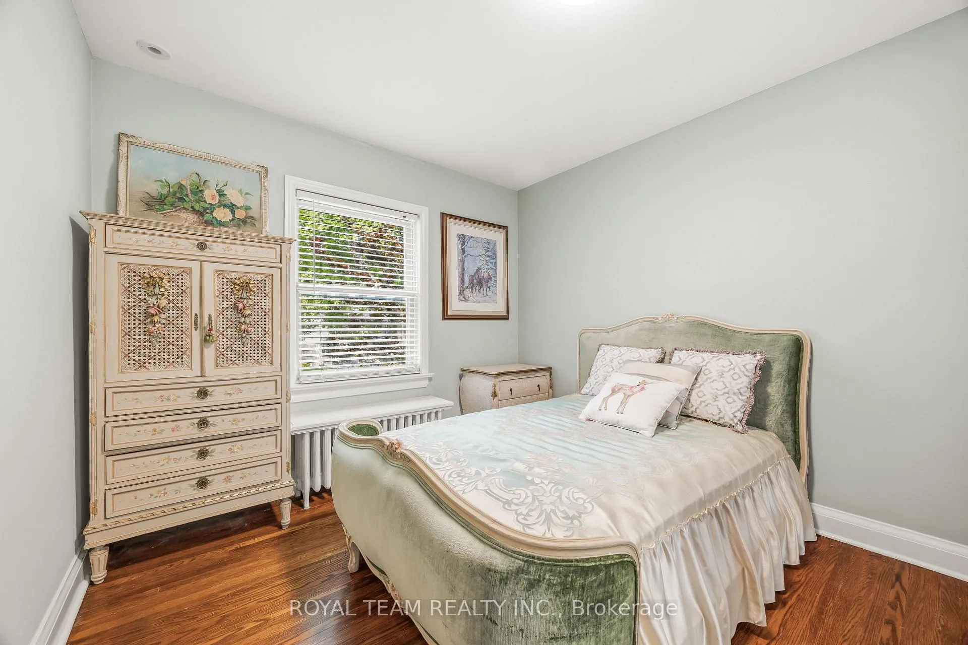 Photo 18 of 107 Esgore Drive, Toronto, Bedford Park-Nortown — HOMEH