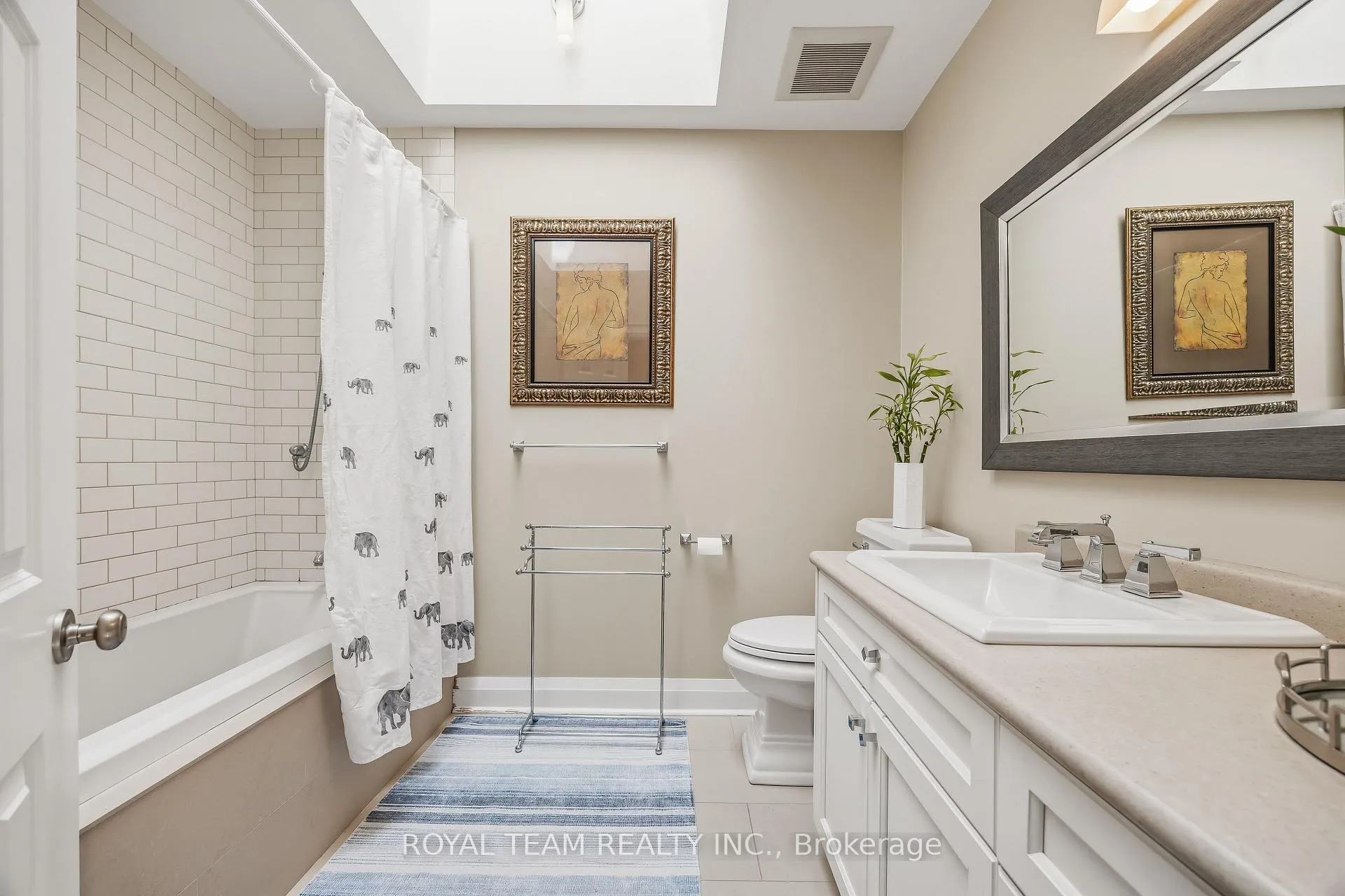 Photo 19 of 107 Esgore Drive, Toronto, Bedford Park-Nortown — HOMEH
