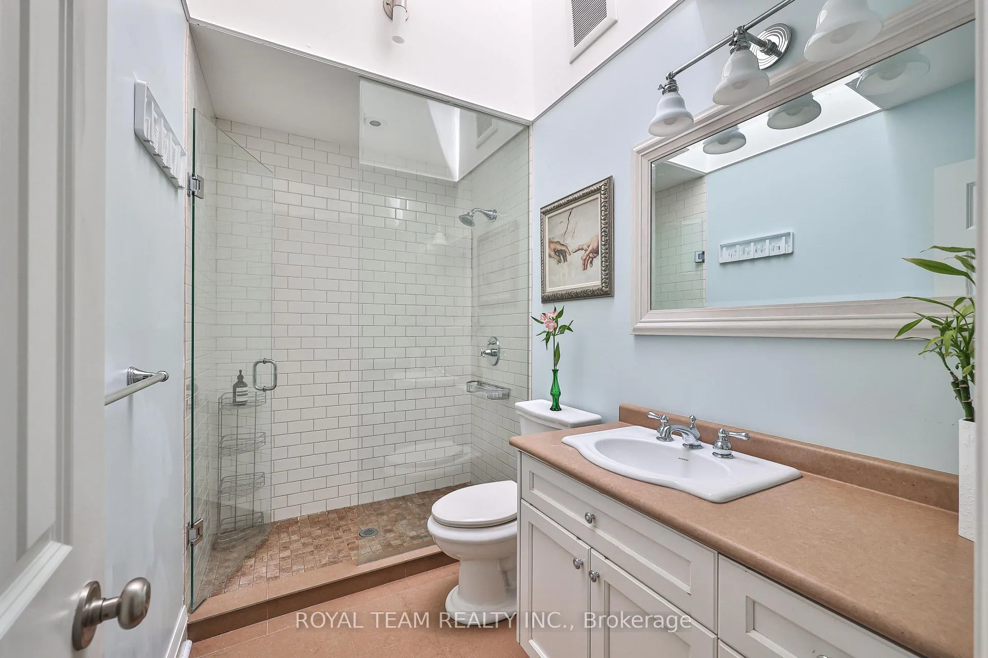 Photo 24 of 107 Esgore Drive, Toronto, Bedford Park-Nortown — HOMEH