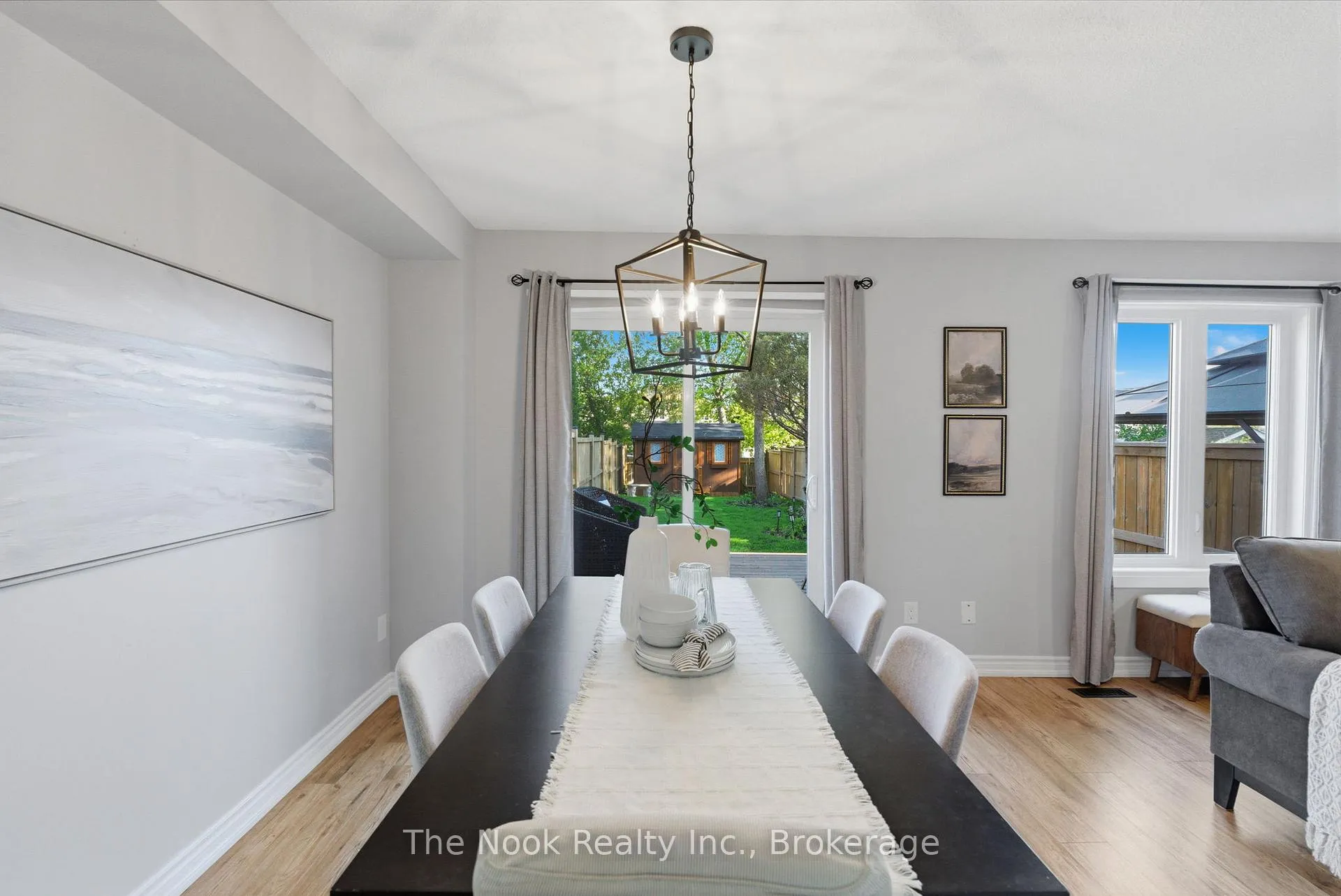 Photo 9 of 15 Chance Court, Clarington, Bowmanville — HOMEH