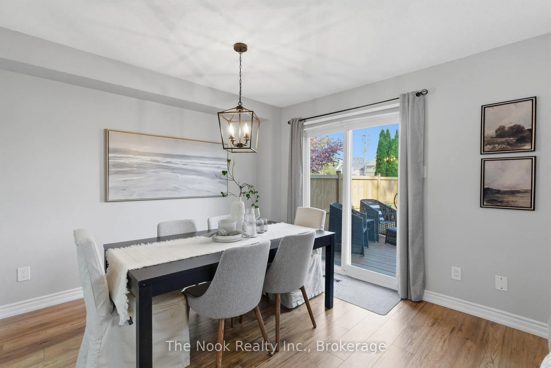 Photo 14 of 15 Chance Court, Clarington, Bowmanville — HOMEH