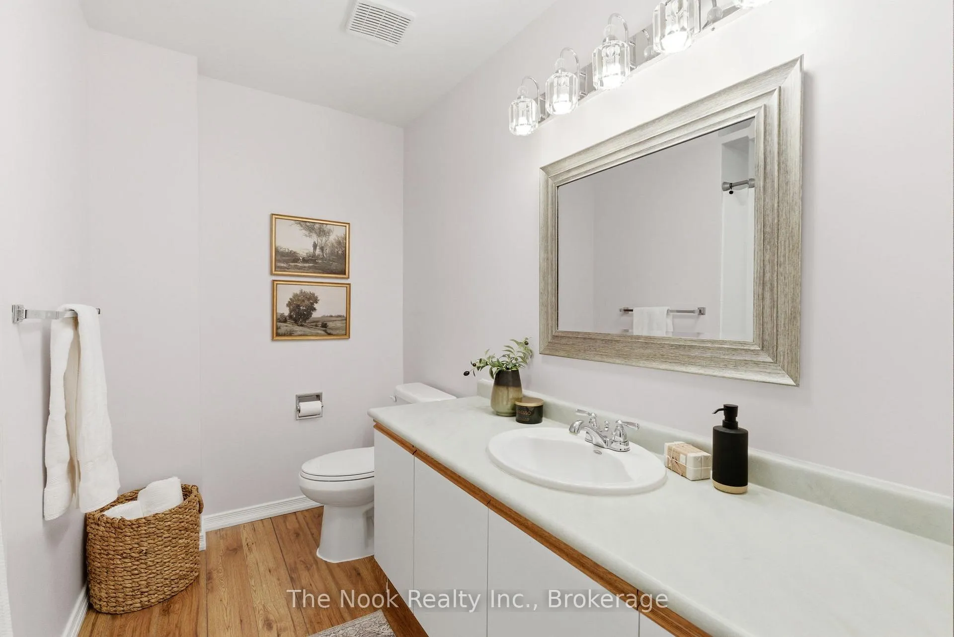 Photo 25 of 15 Chance Court, Clarington, Bowmanville — HOMEH