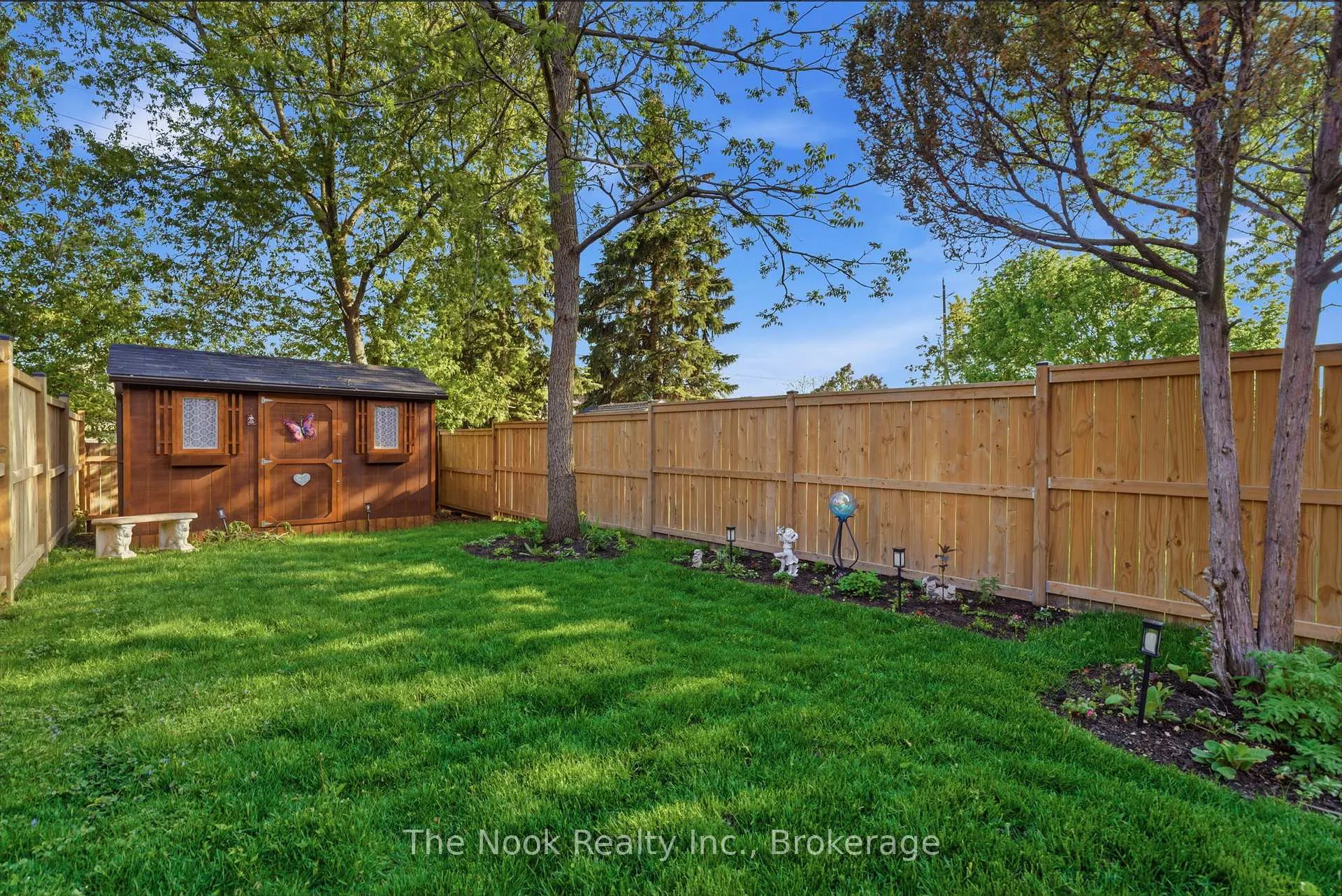 Photo 32 of 15 Chance Court, Clarington, Bowmanville — HOMEH