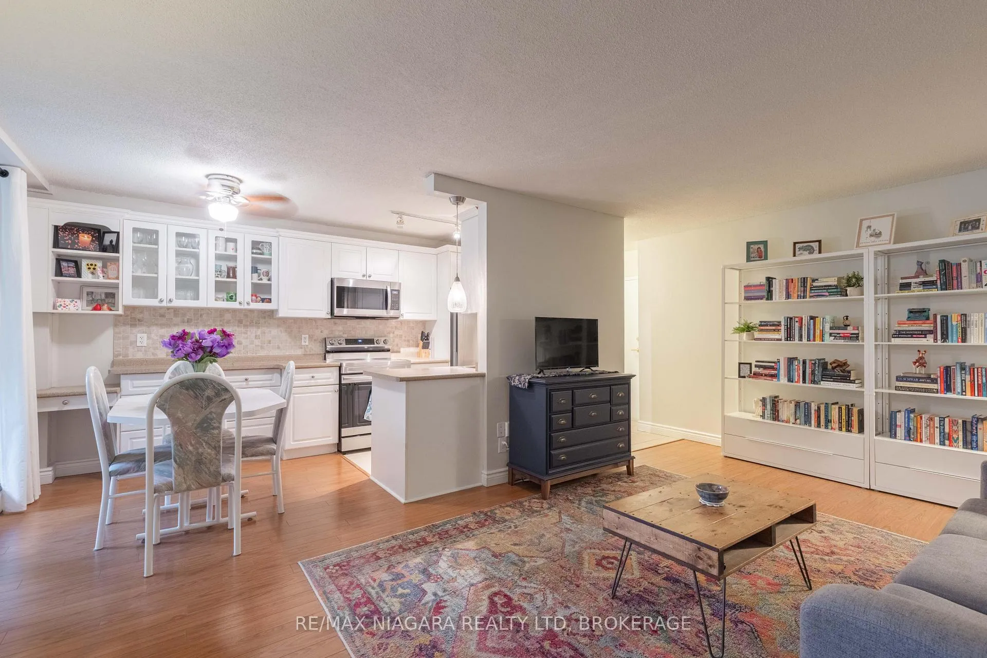 Front of Unit 209, 6390 Huggins Street