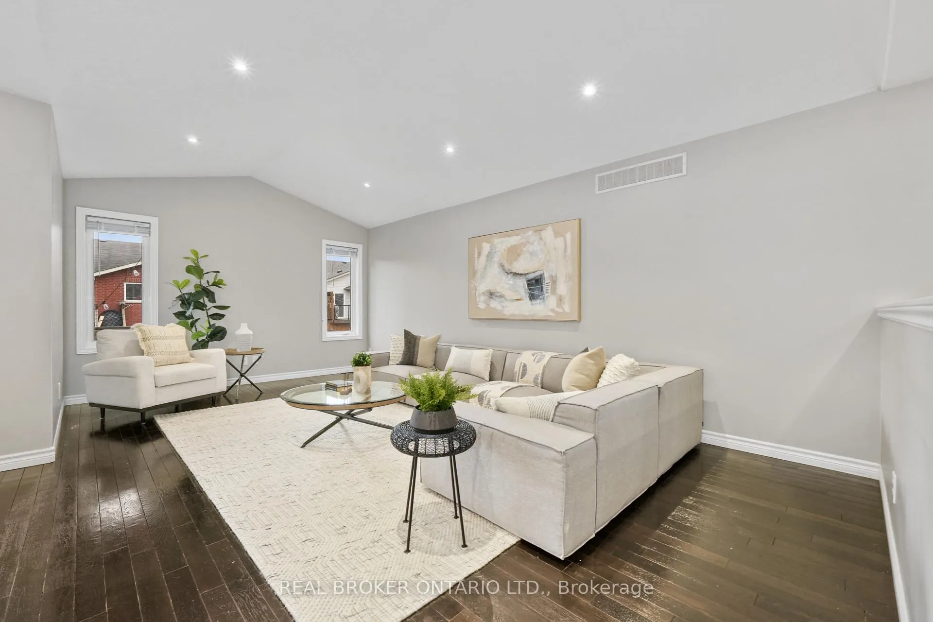 Photo 10 of 31 Fox Den Drive, Brighton, Brighton (Town) — HOMEH