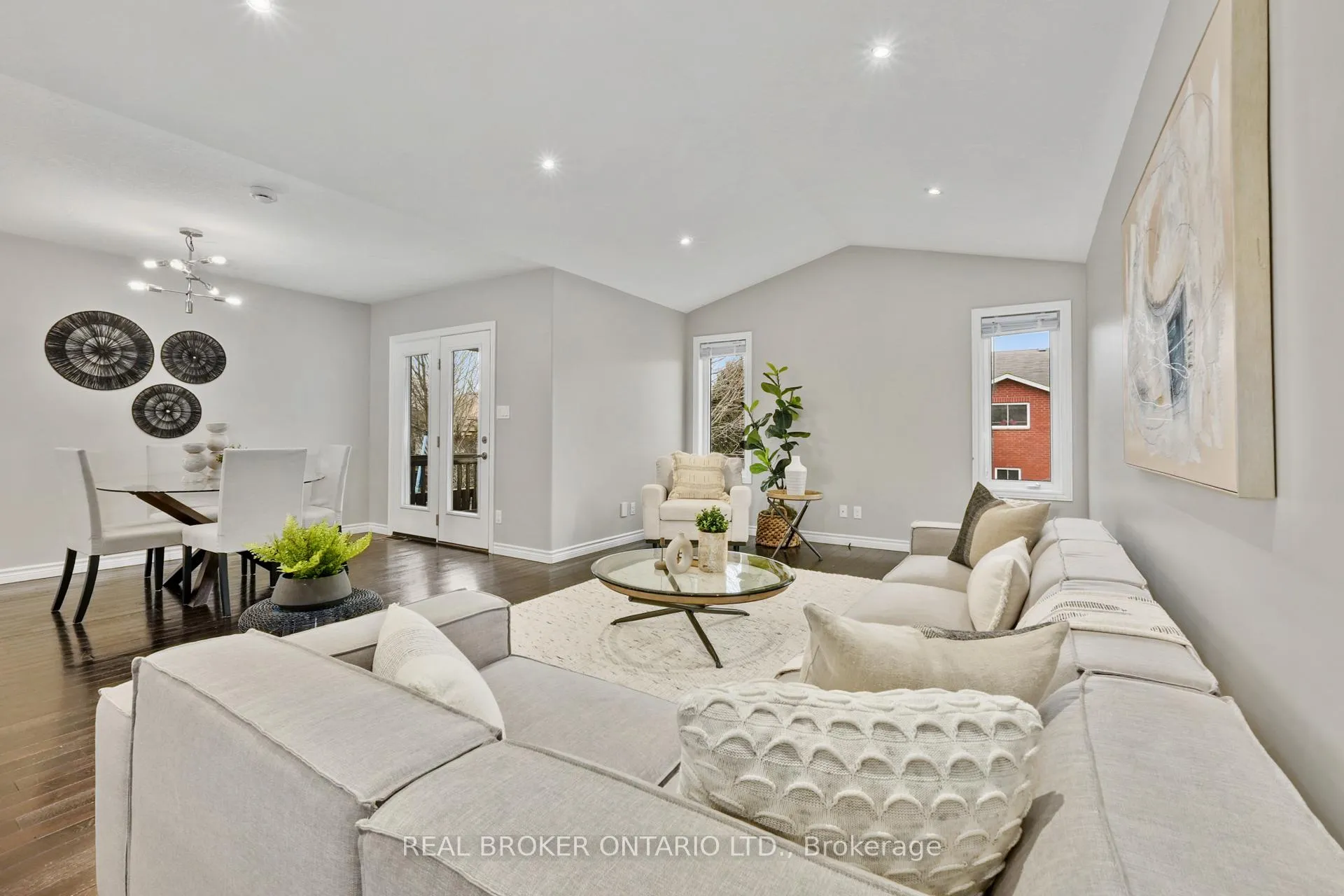 Photo 11 of 31 Fox Den Drive, Brighton, Brighton (Town) — HOMEH