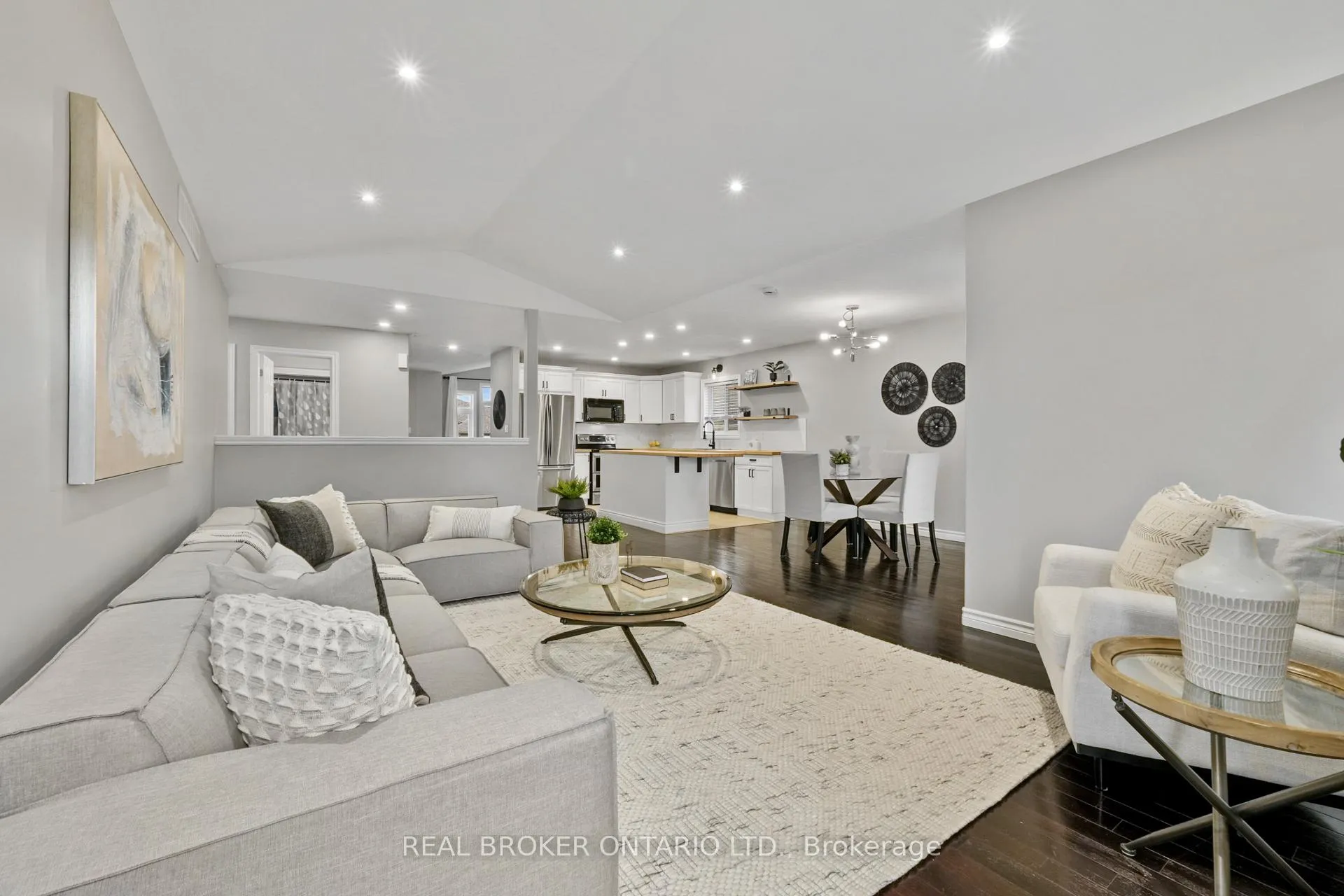 Photo 13 of 31 Fox Den Drive, Brighton, Brighton (Town) — HOMEH