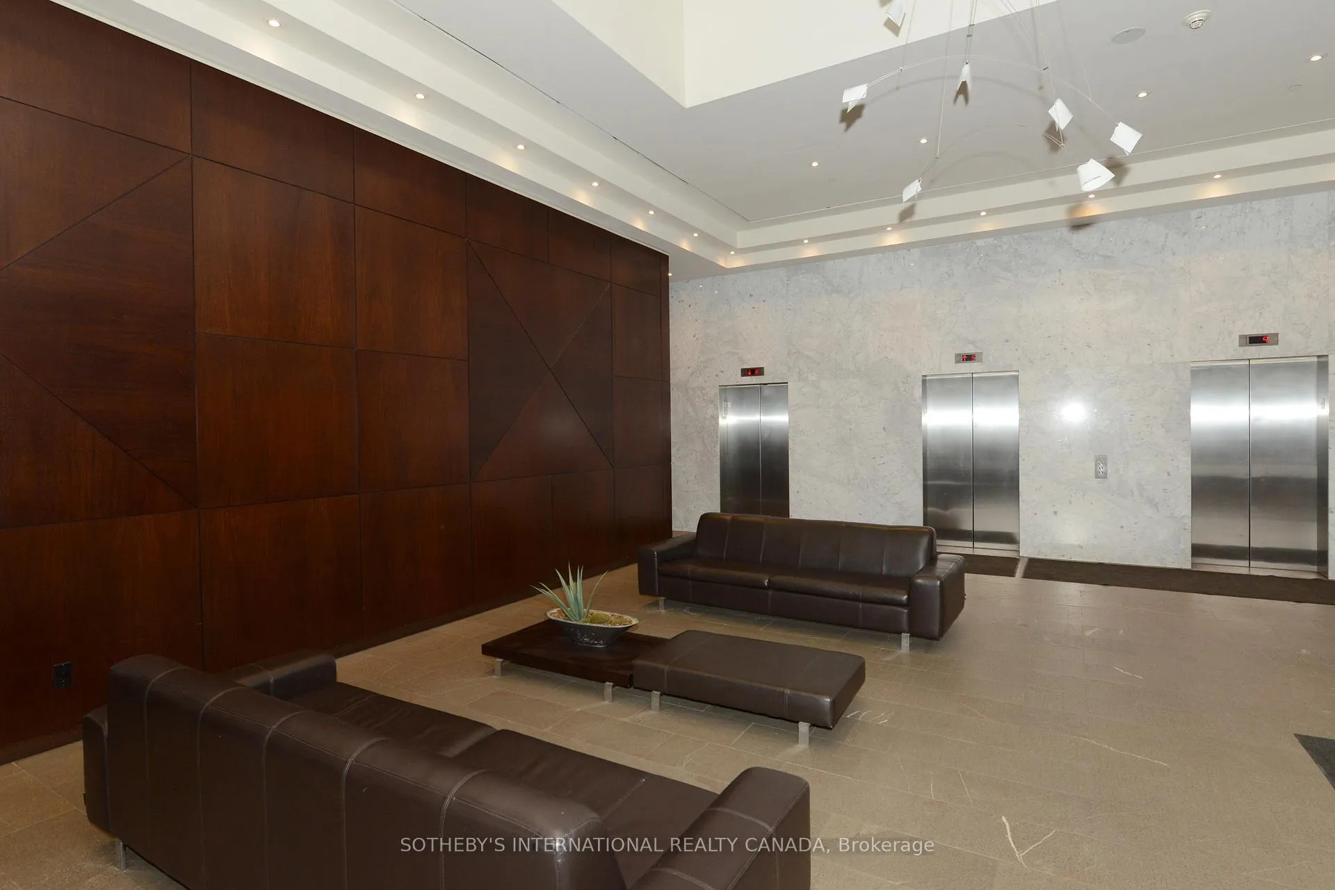 Photo 4 of Unit 922, 36 Blue Jays Way, Toronto, Waterfront Communities — HOMEH
