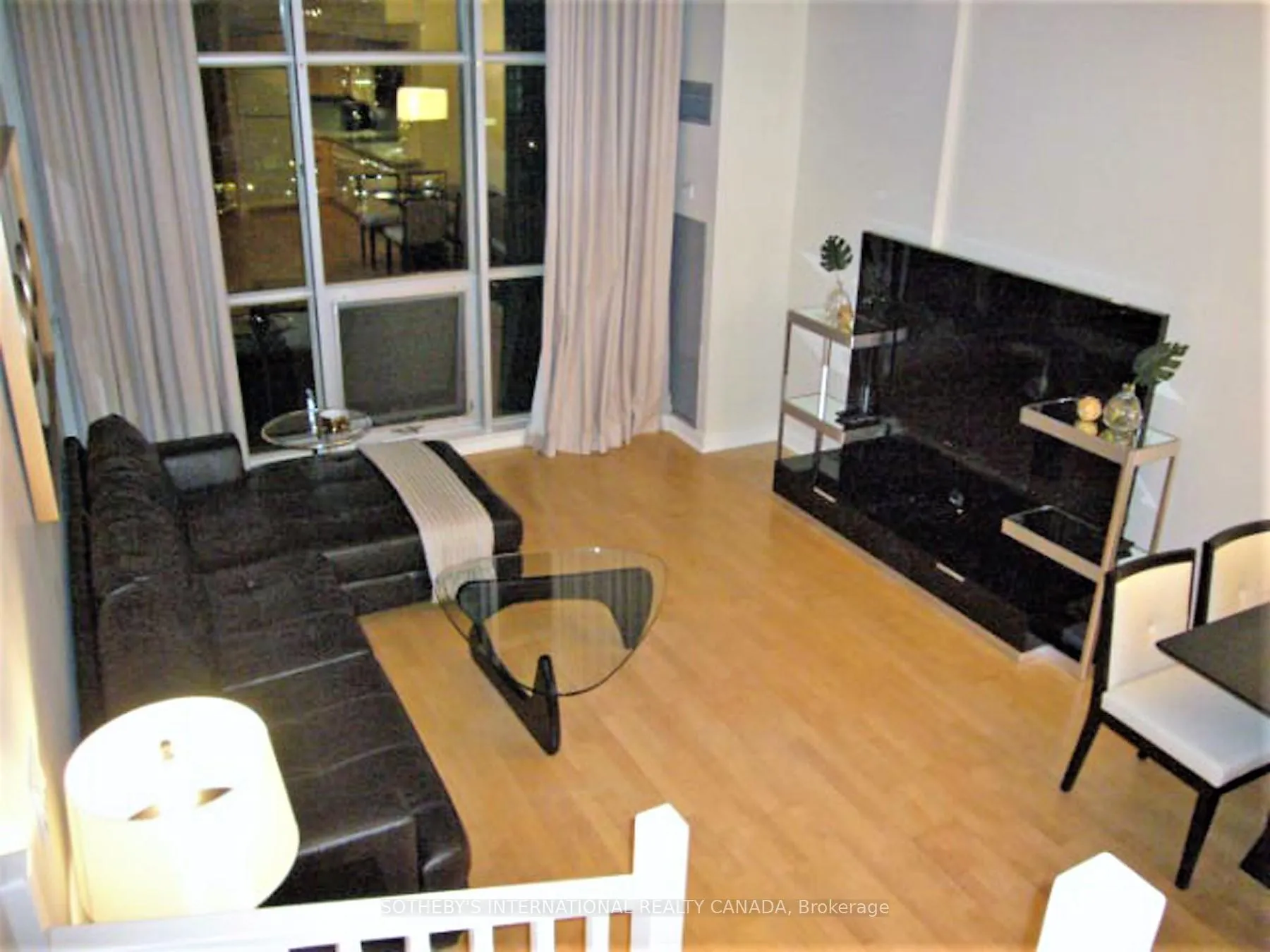 Photo 7 of Unit 922, 36 Blue Jays Way, Toronto, Waterfront Communities — HOMEH