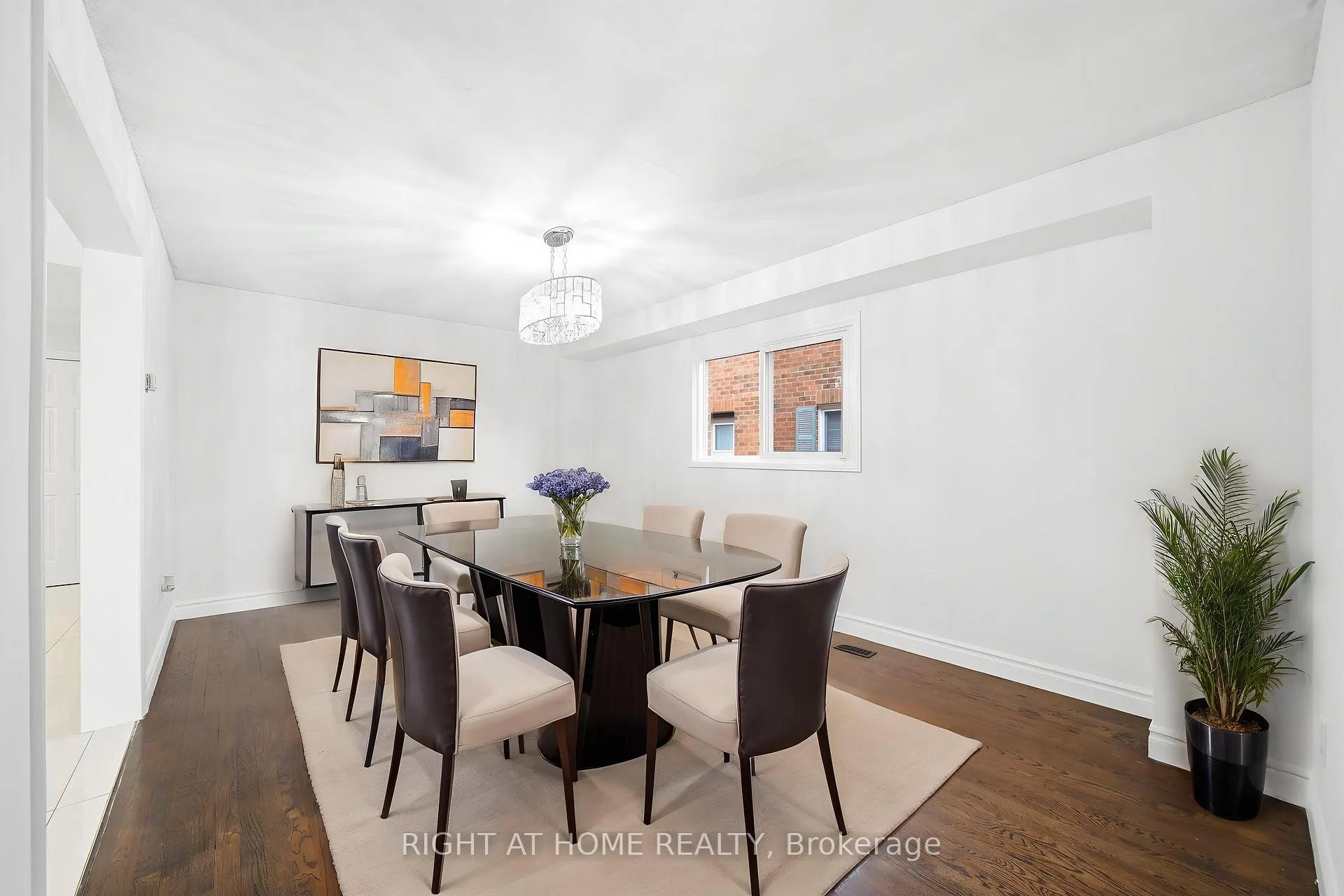 Photo 10 of 36 Ravenview Drive, Whitby, Rolling Acres — HOMEH