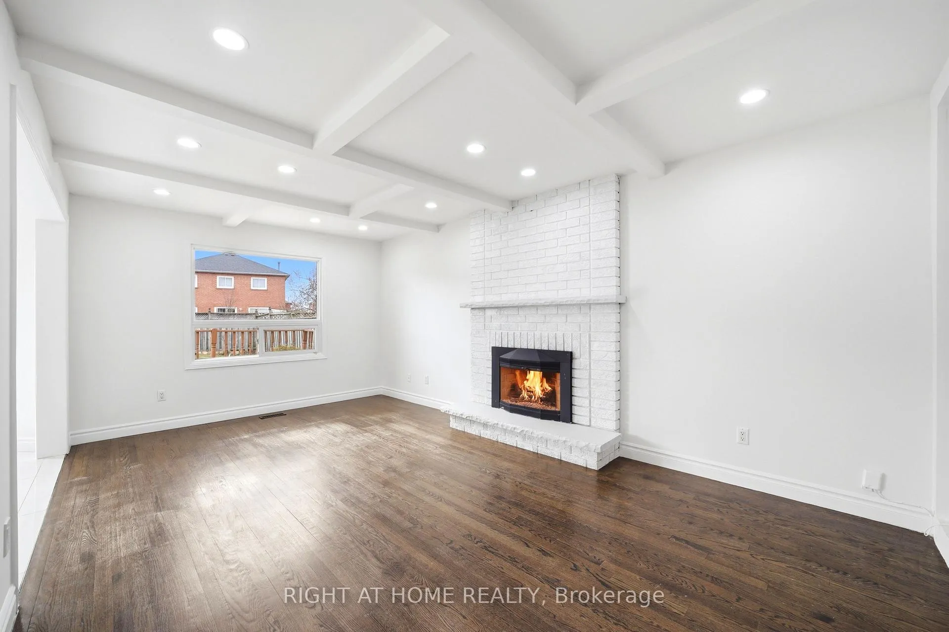 Photo 14 of 36 Ravenview Drive, Whitby, Rolling Acres — HOMEH