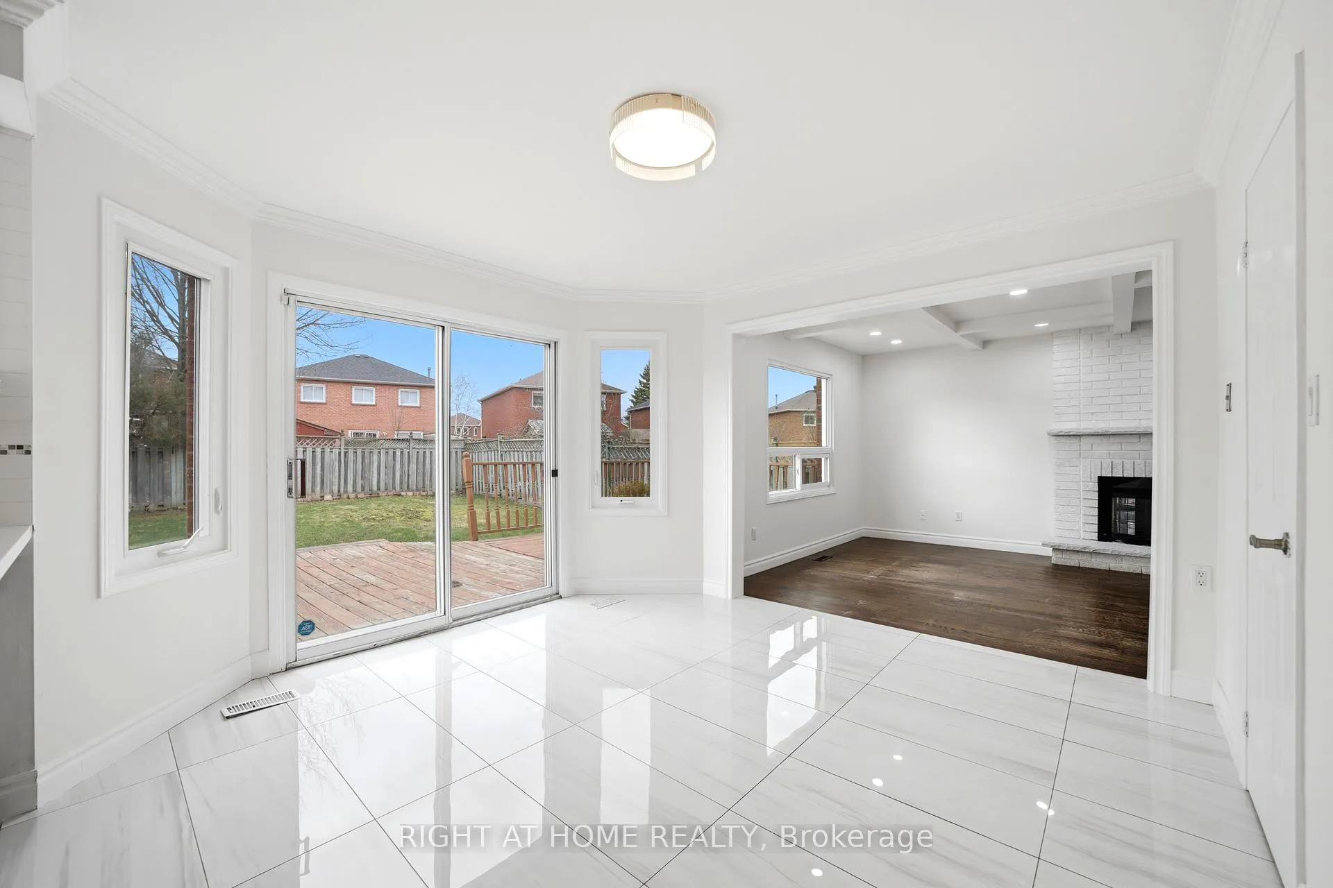 Photo 22 of 36 Ravenview Drive, Whitby, Rolling Acres — HOMEH