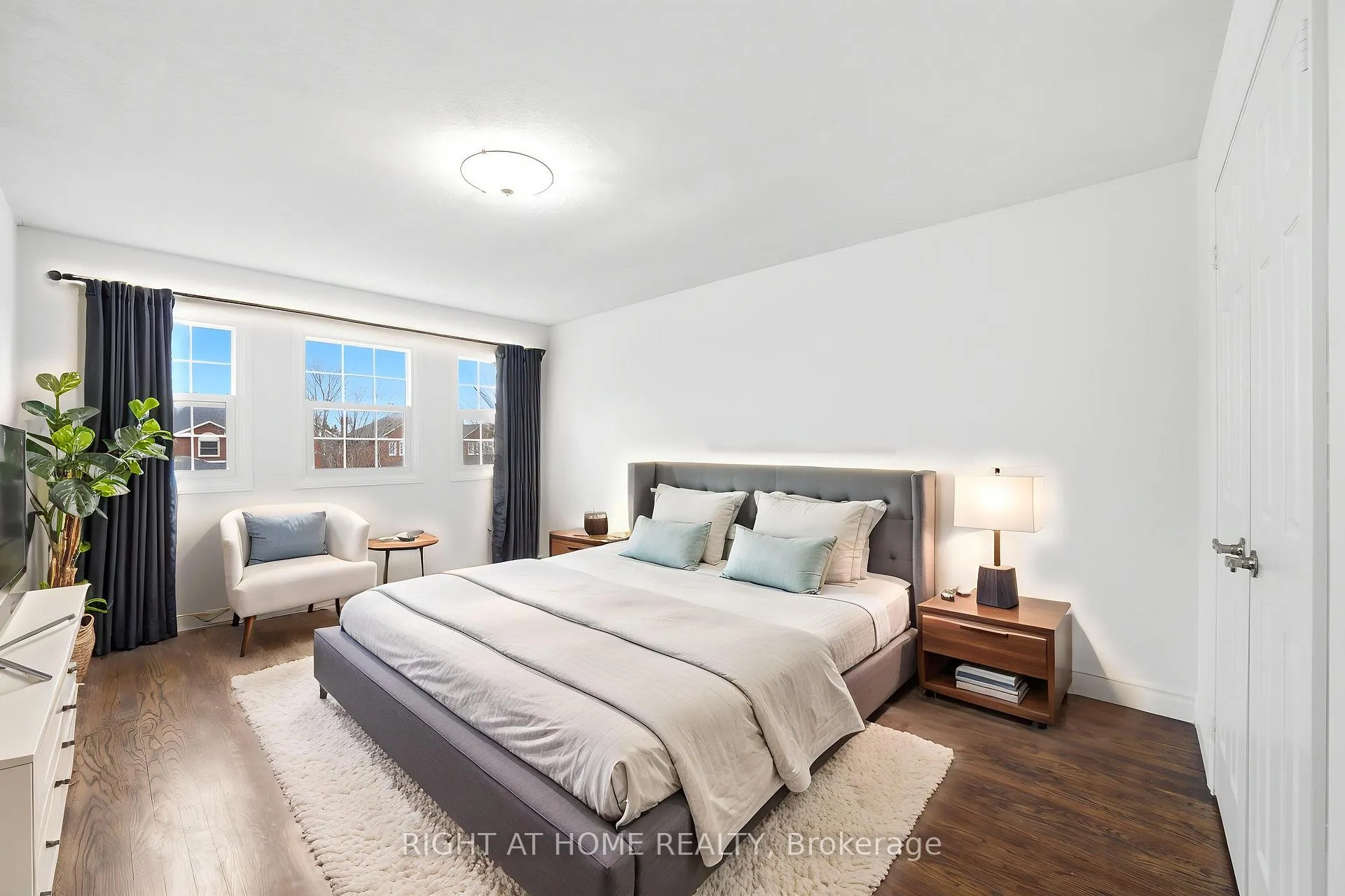 Photo 35 of 36 Ravenview Drive, Whitby, Rolling Acres — HOMEH